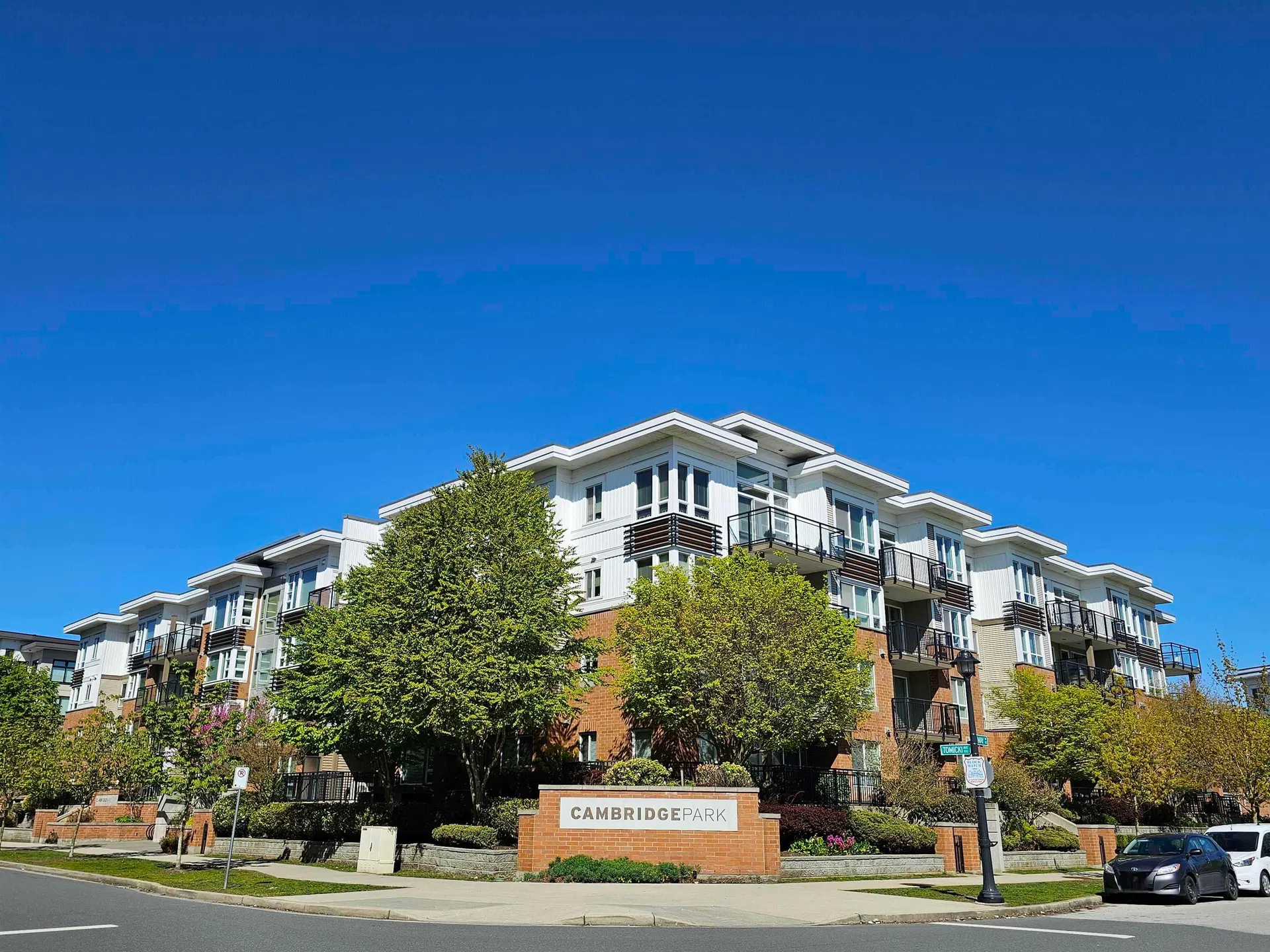 #205 – 9500 Odlin Road