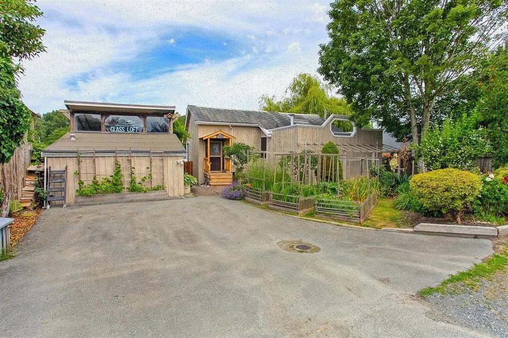 Photo 1 of 14 at 4525 W River Road