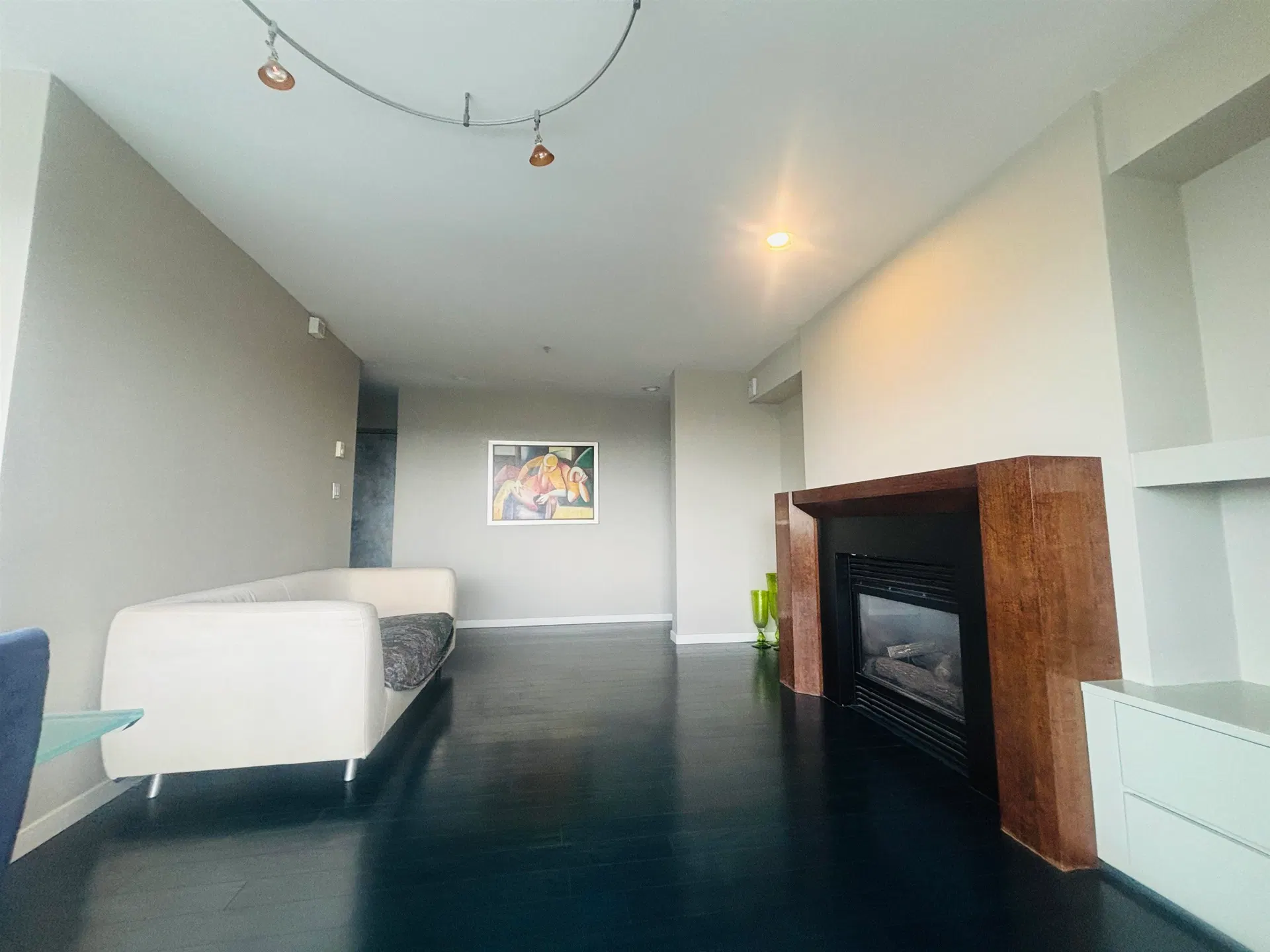 Photo 5 of 33 at #1100 – 5890 Balsam Street
