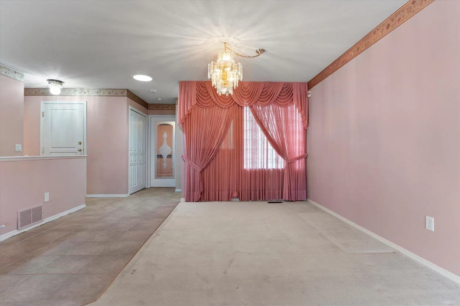Photo 5 of 40 at #21 – 3902 Latimer Street