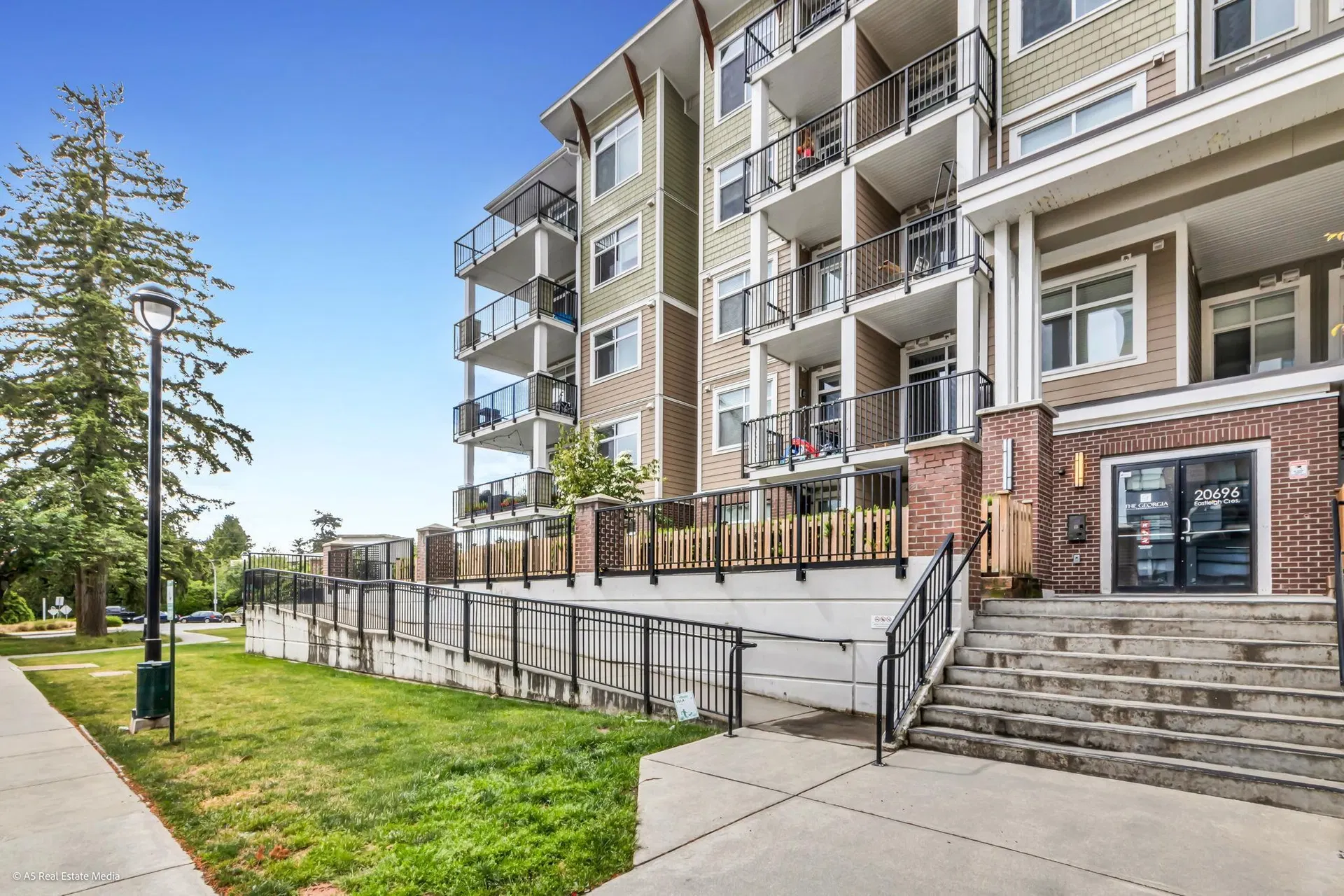 #317 – 20696 Eastleigh Crescent