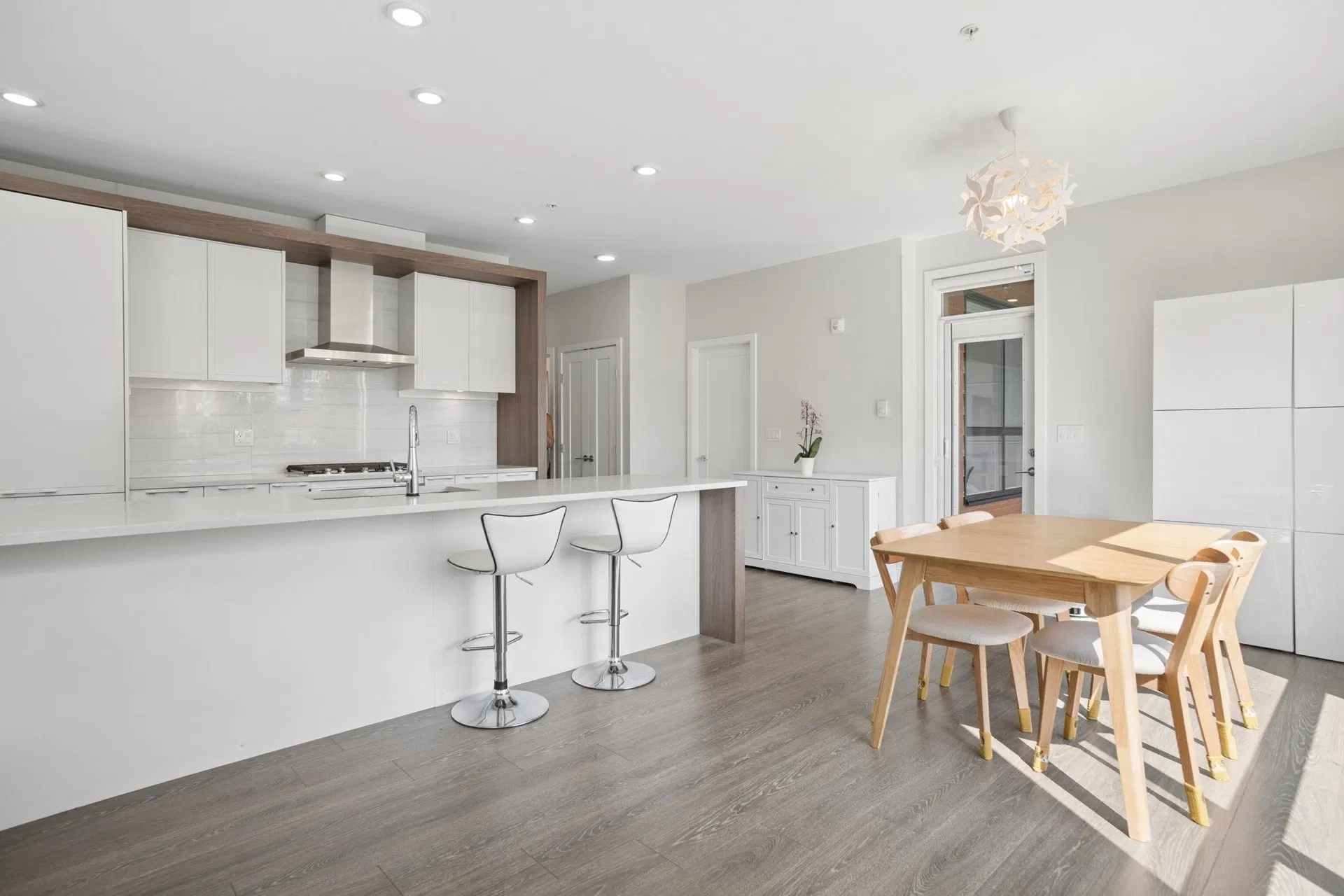 Photo 1 of 37 at #216 – 11507 84 Avenue