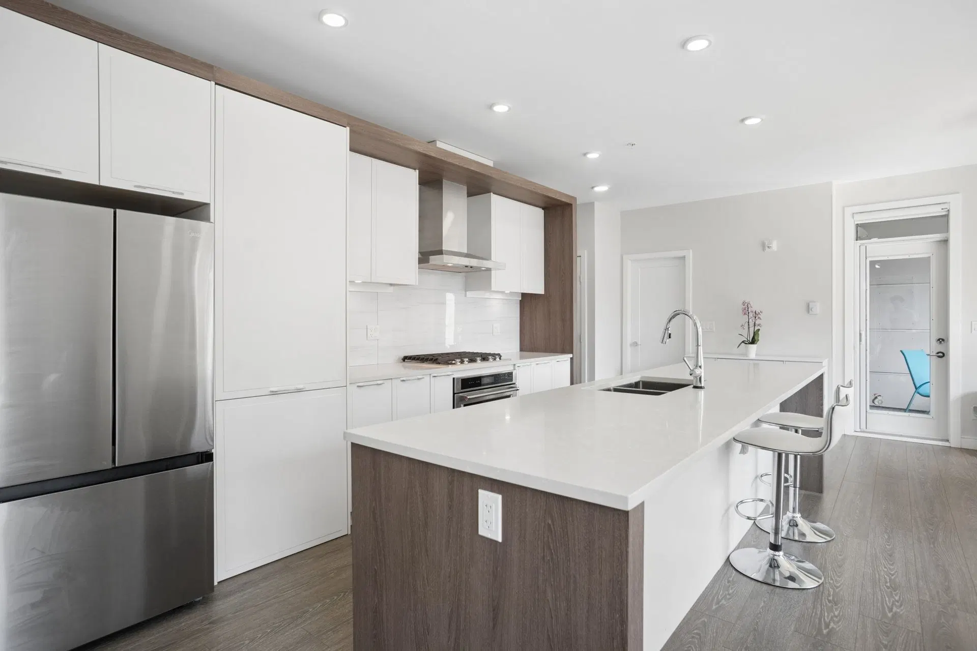 Photo 4 of 37 at #216 – 11507 84 Avenue