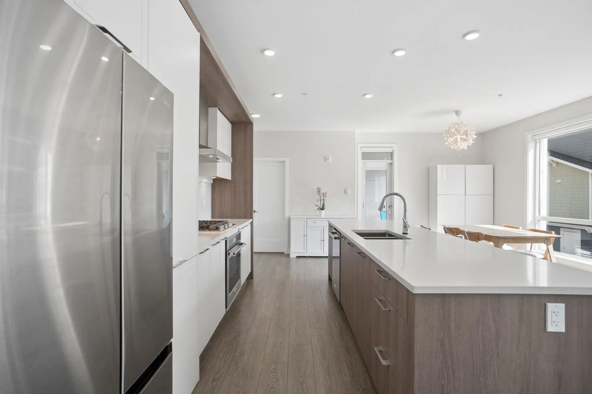 Photo 5 of 37 at #216 – 11507 84 Avenue