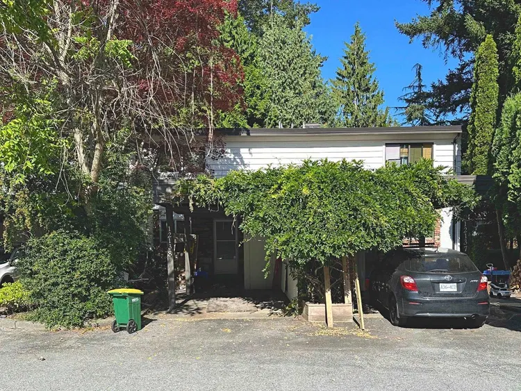 Photo 3 of 23 at 12138 Faber Crescent