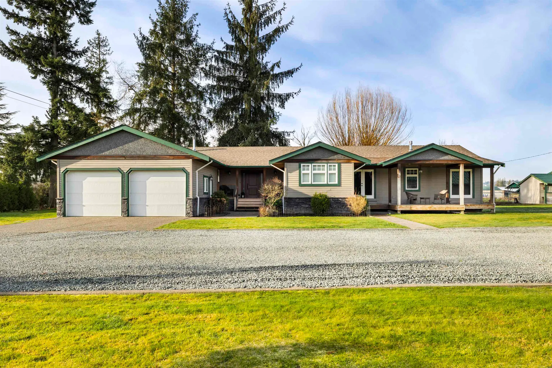 Photo 1 of 40 at 22285 64 Avenue