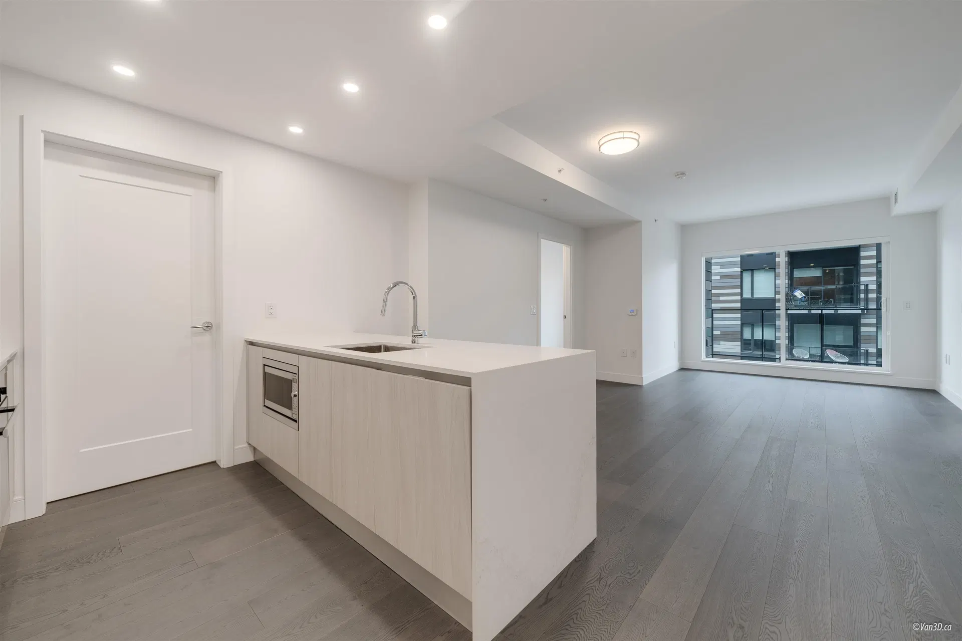 Photo 3 of 25 at #305 – 488 W 58th Avenue