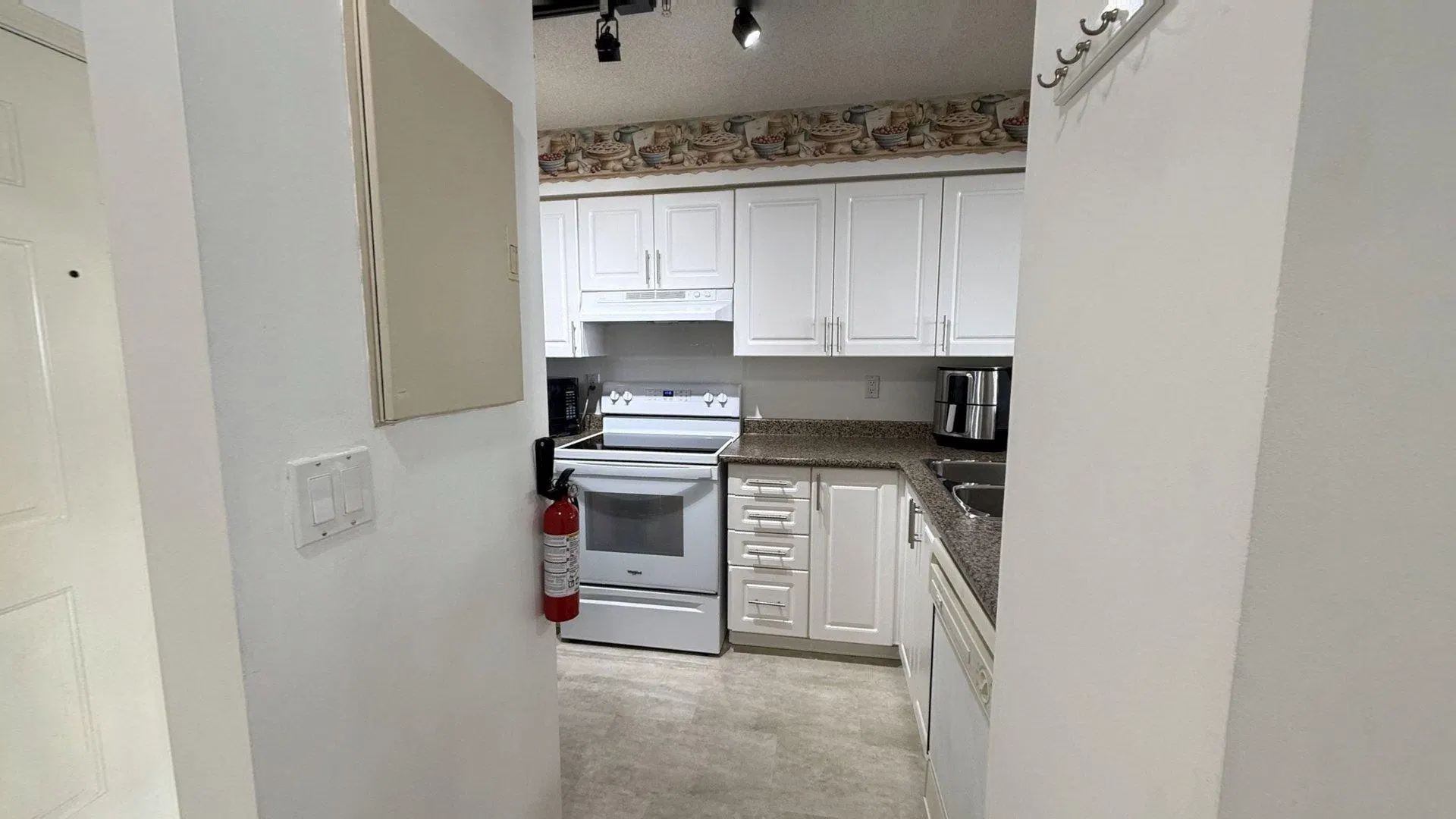 Photo 4 of 22 at #105 – 14355 103 Avenue