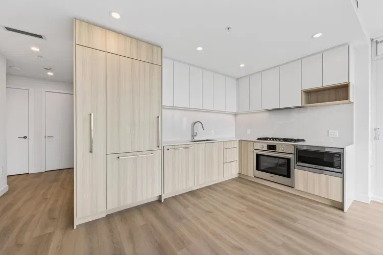 Photo 3 of 14 at #506 – 6087 Wilson Avenue