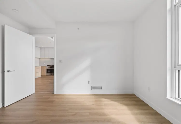Photo 4 of 14 at #506 – 6087 Wilson Avenue