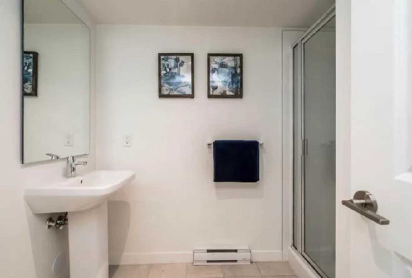 Photo 2 of 8 at #25 – 2838 Livingstone Avenue