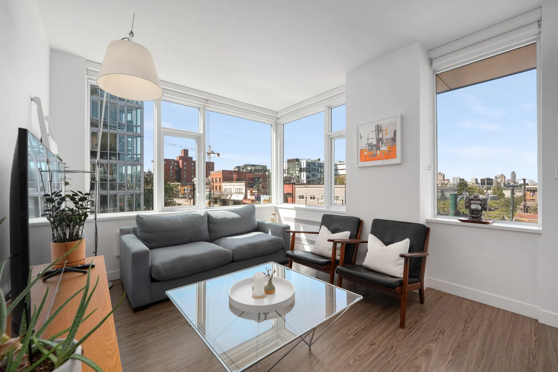 Photo 4 of 40 at #414 – 209 E 7th Avenue