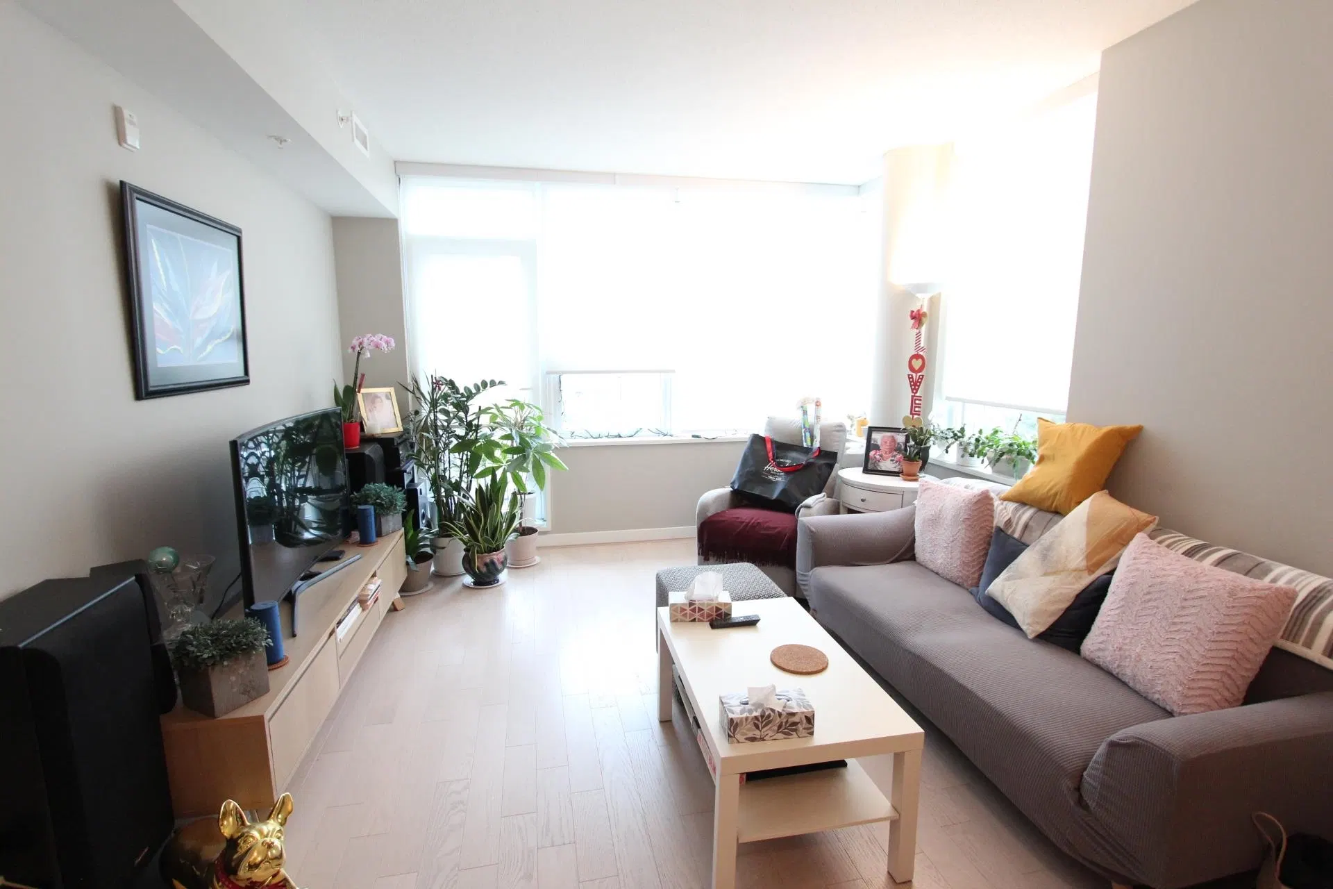 Photo 2 of 22 at #202 – 505 W 30th Avenue