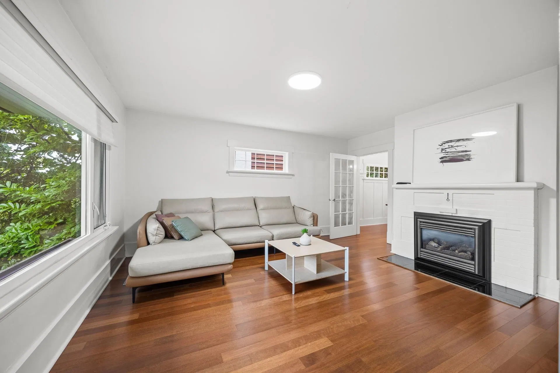 Photo 3 of 35 at 3276 W 21st Avenue