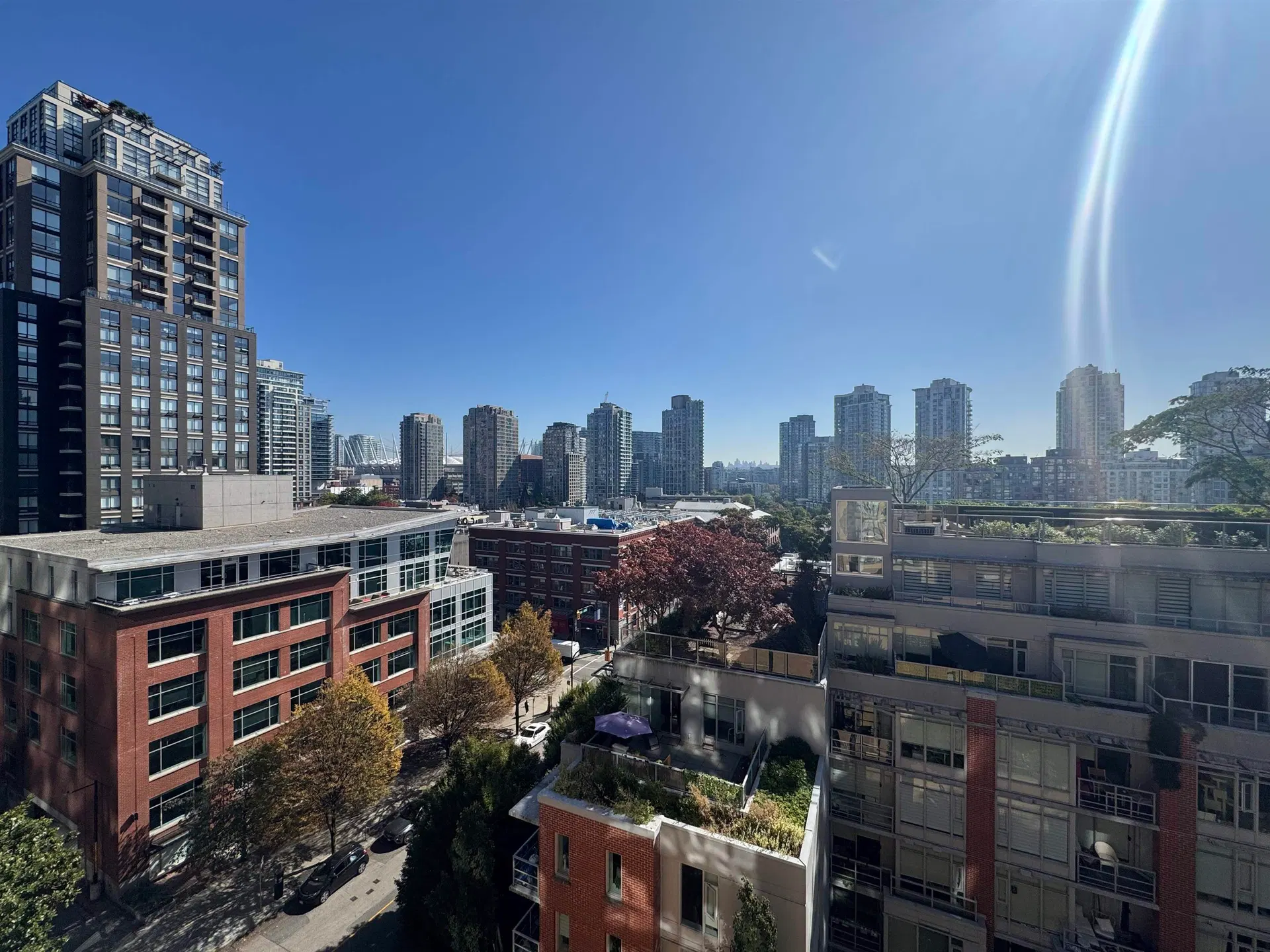 Photo 2 of 37 at #903 – 488 Helmcken Street