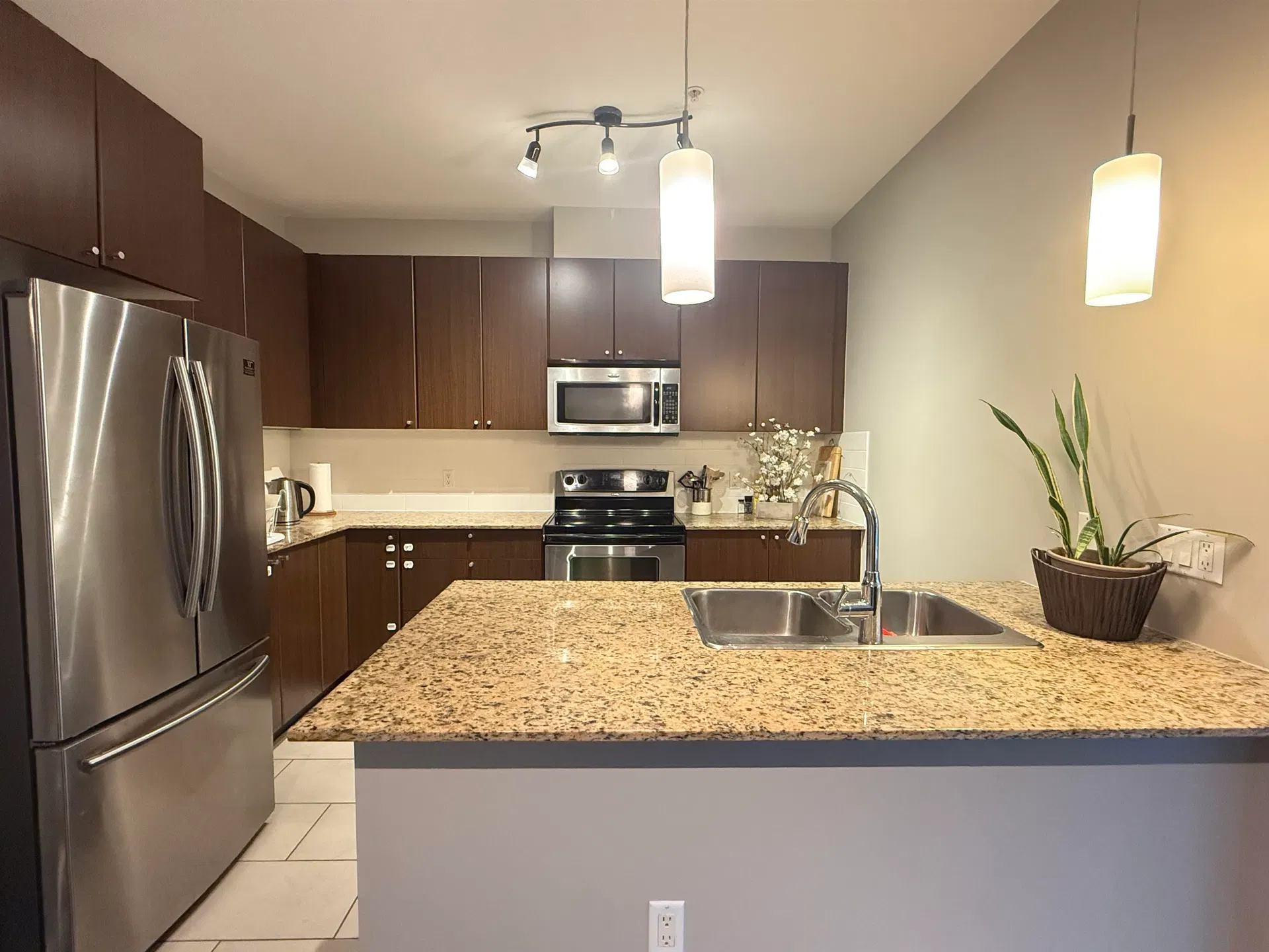 Photo 3 of 21 at #218 – 2477 Kelly Avenue