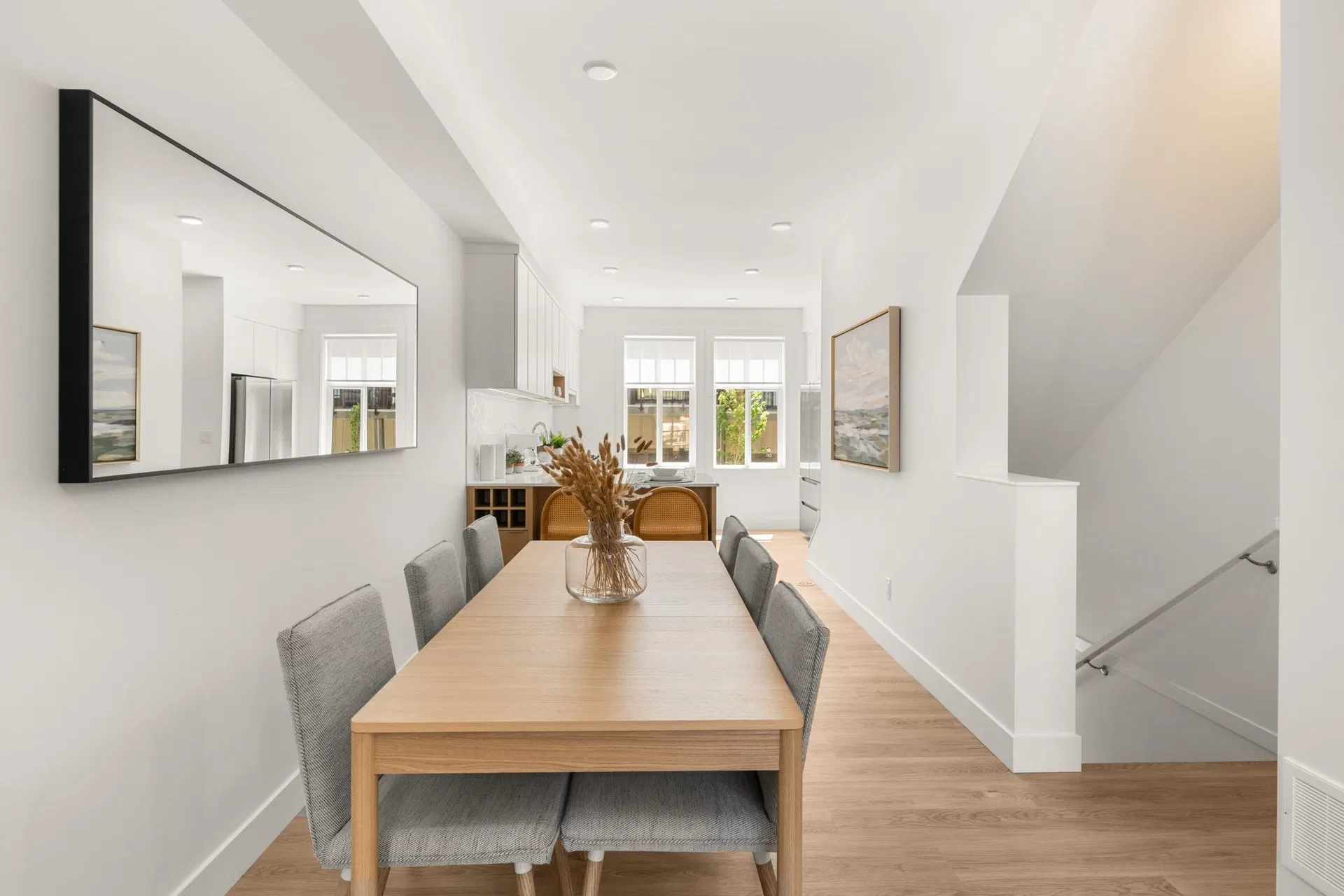 Photo 4 of 16 at #128 – 2350 165 Street