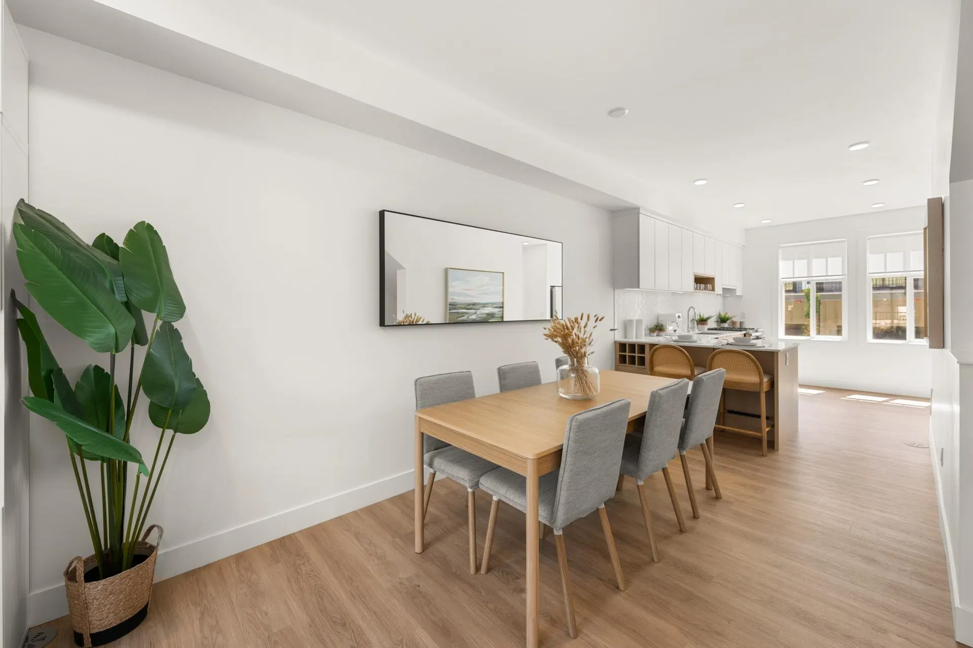 Photo 5 of 16 at #128 – 2350 165 Street