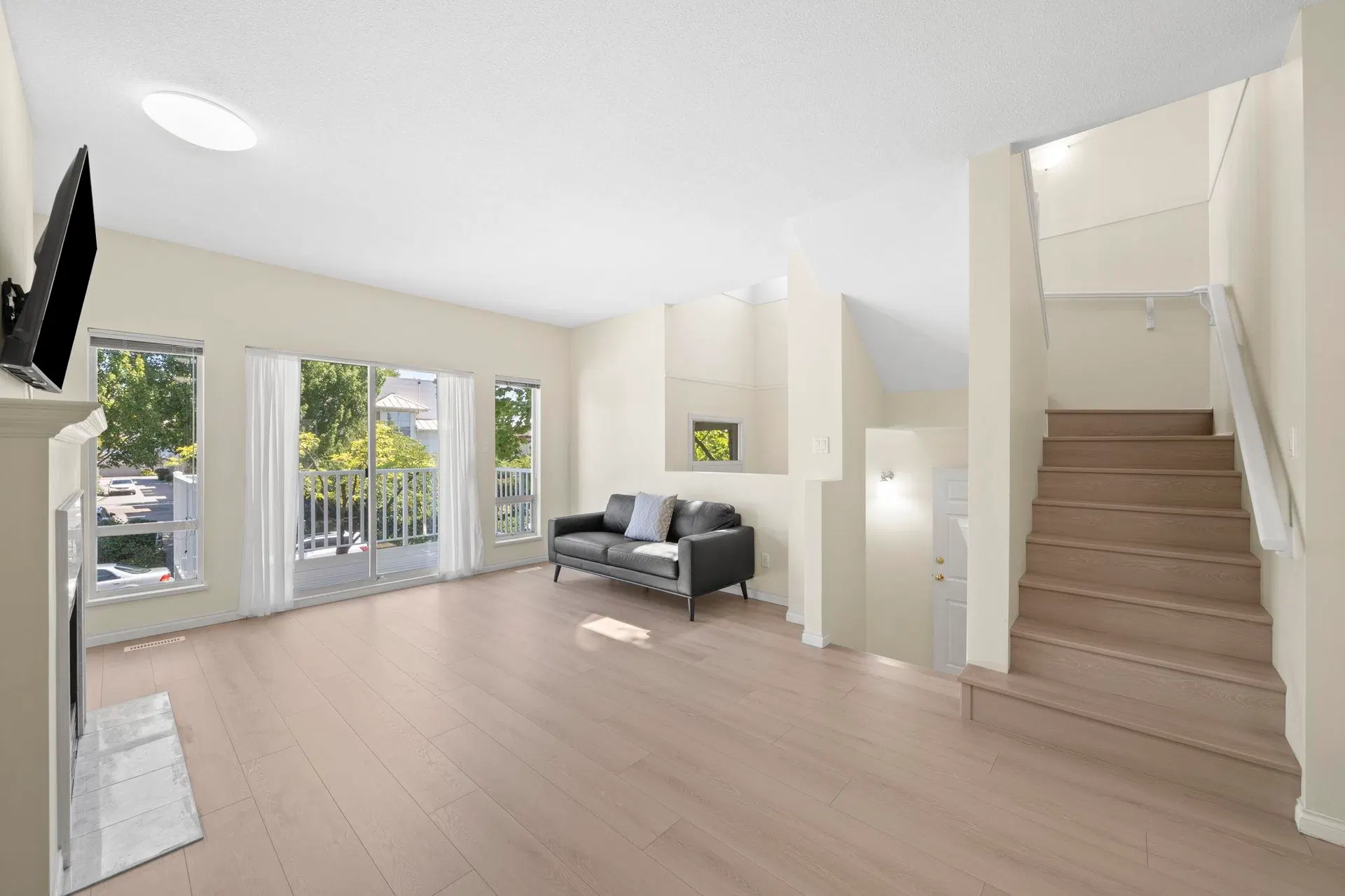 Photo 4 of 37 at #3 – 12891 Jack Bell Drive