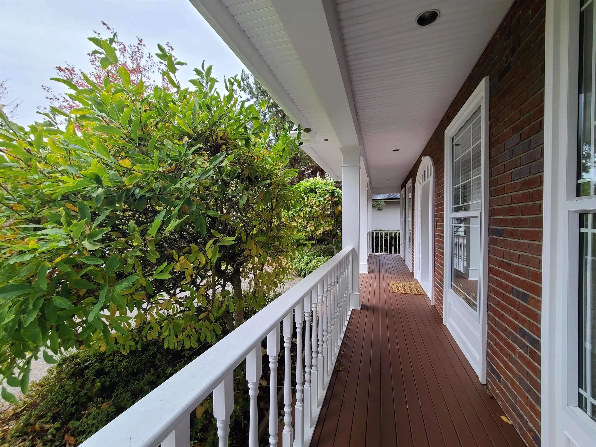 Photo 3 of 29 at 2530 138a Street