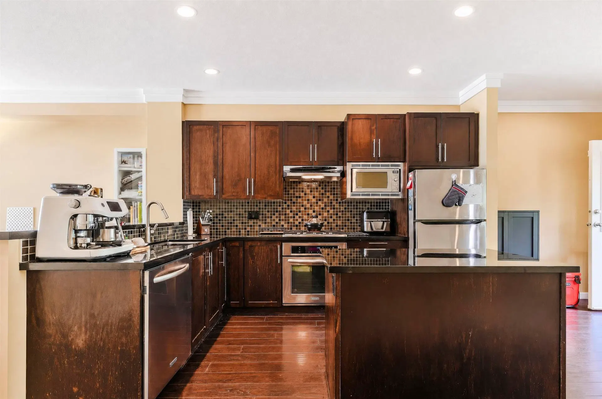 Photo 5 of 40 at #55 – 3009 156 Street
