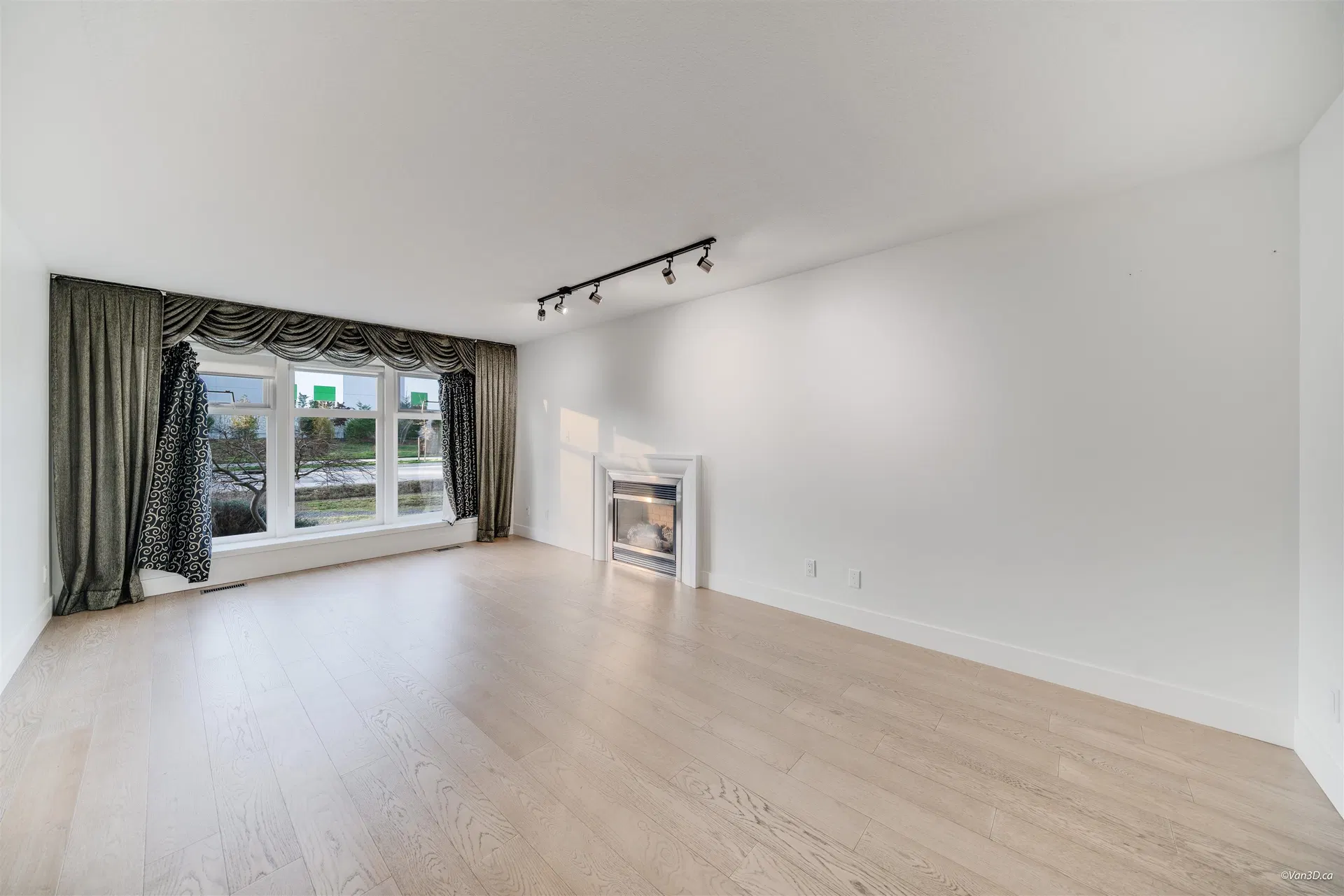 Photo 3 of 34 at 3464 196 Street