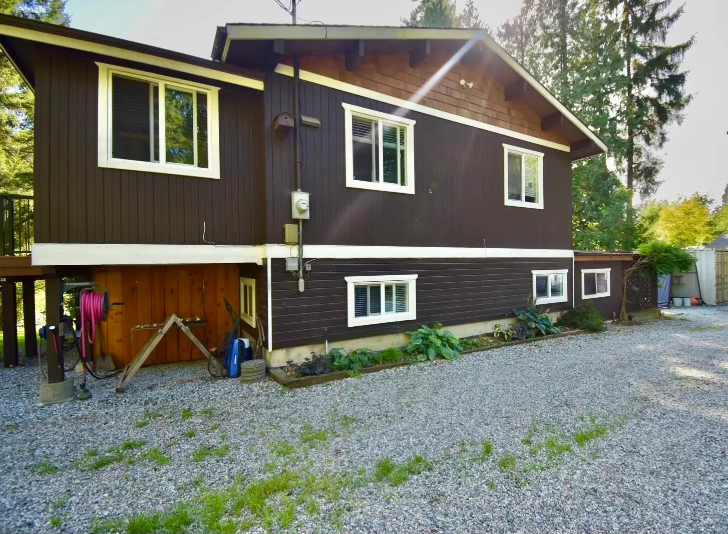 Photo 3 of 40 at 2703 Robinson Road