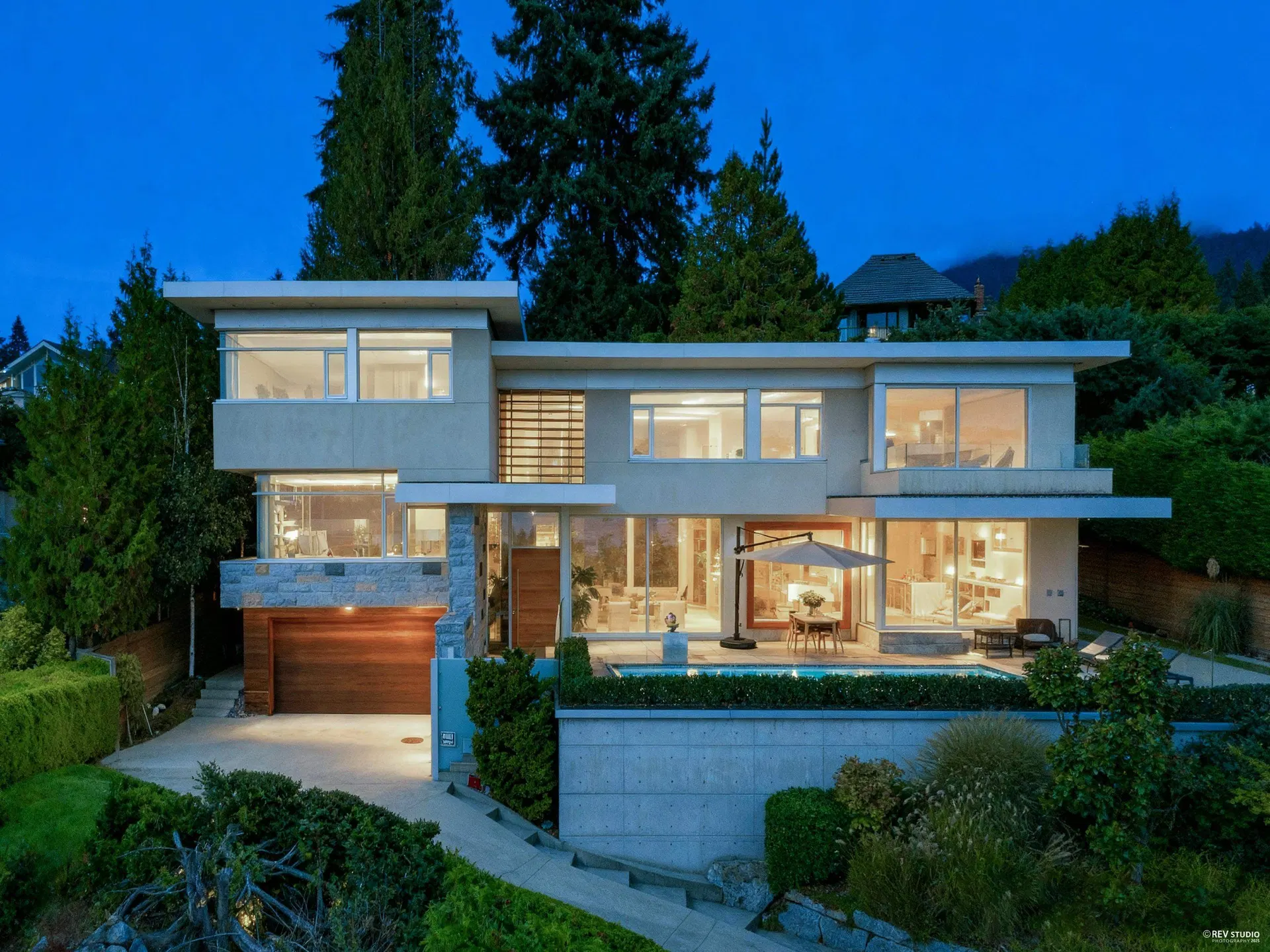 4313 Rockridge Road