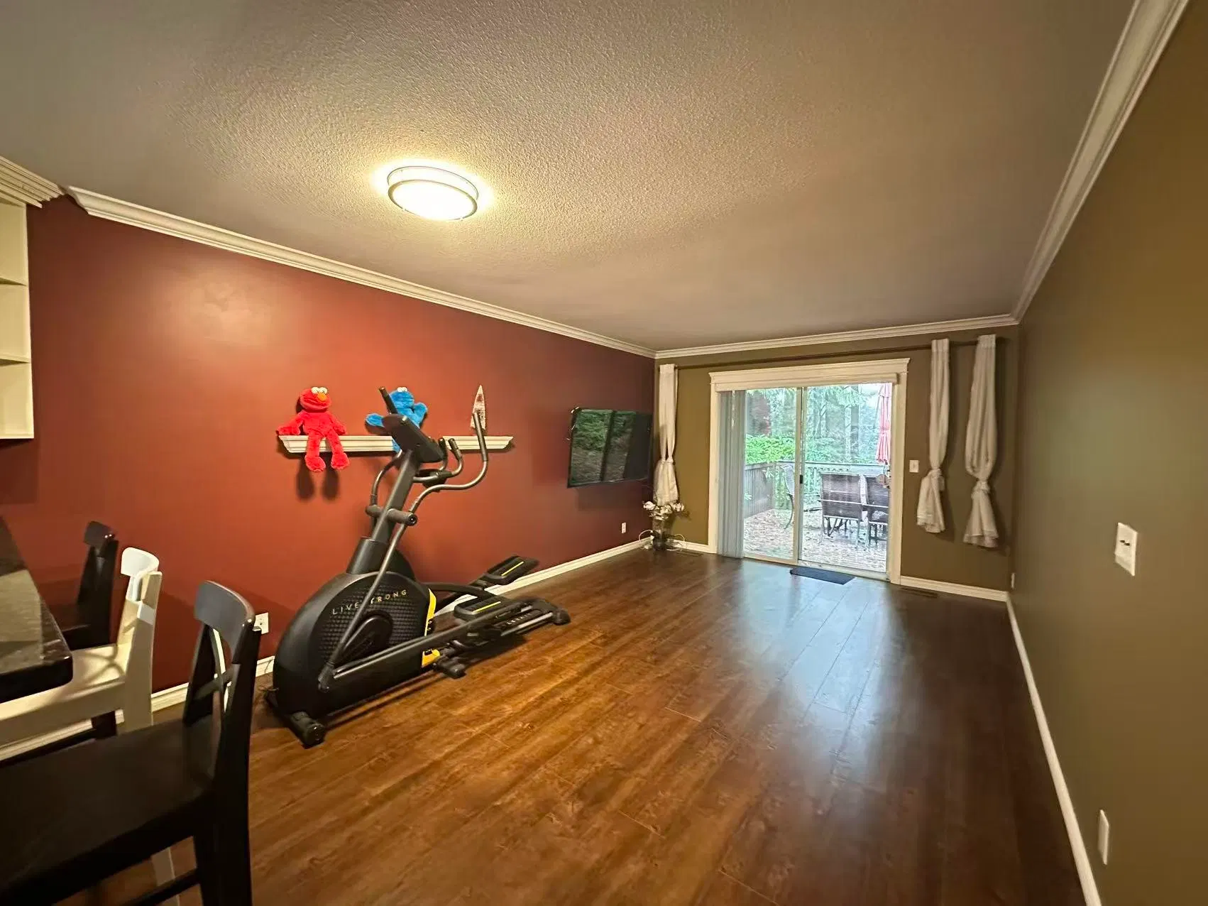 Photo 3 of 10 at 37 Deerwood Place