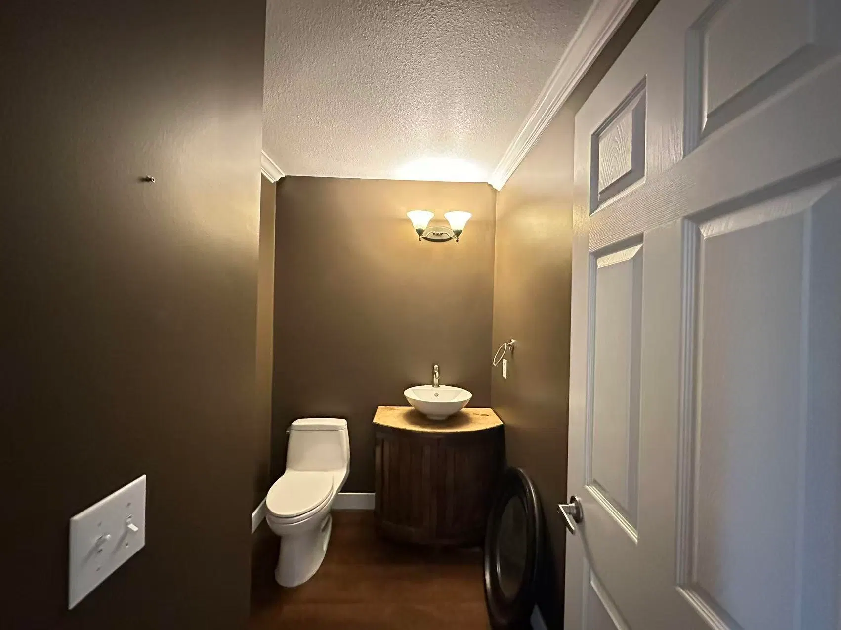 Photo 5 of 10 at 37 Deerwood Place