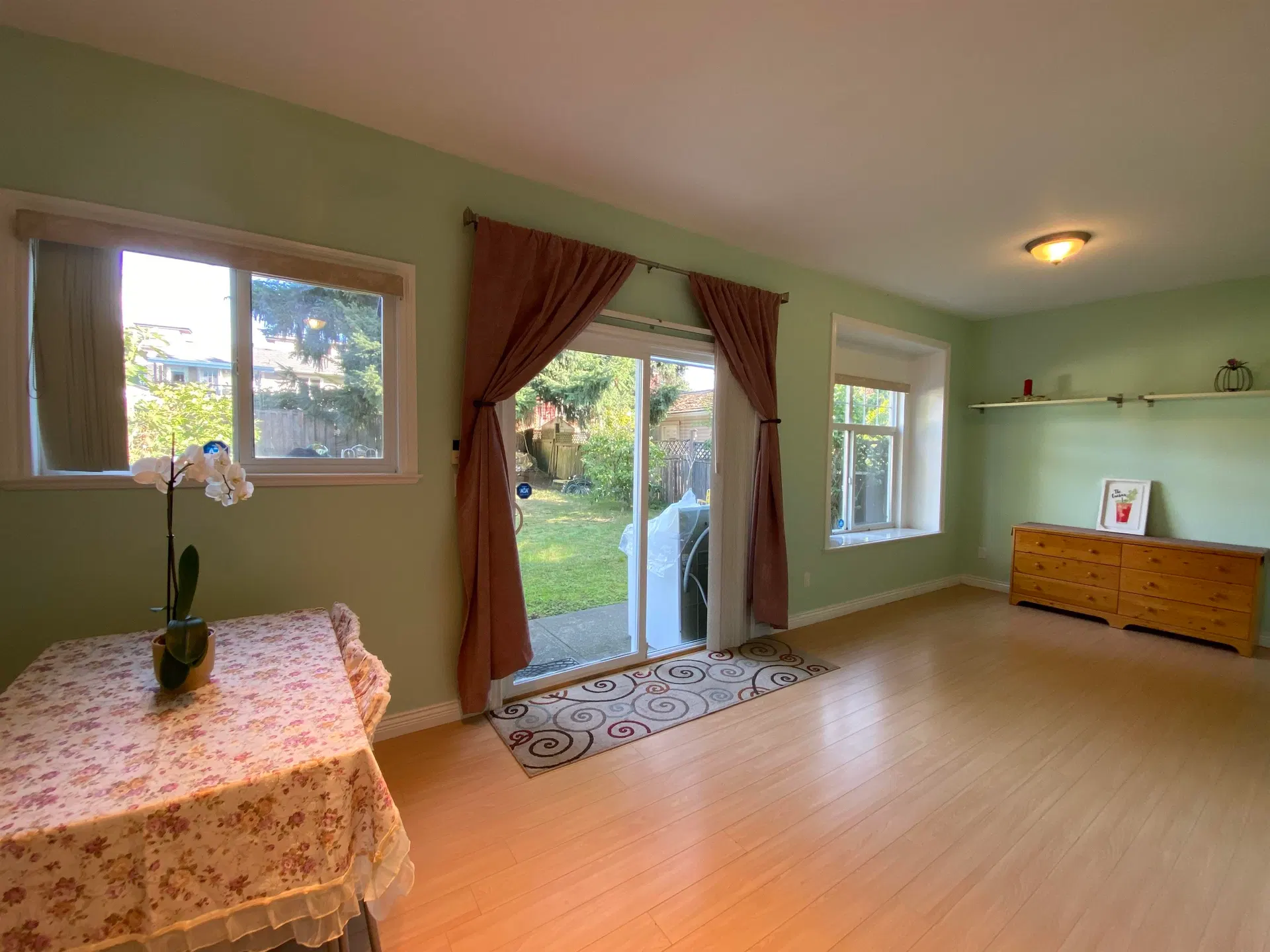 Photo 3 of 20 at Garden Suite – 6000 Rumble Street
