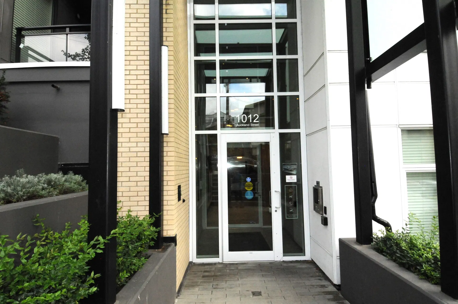 Photo 3 of 23 at #307 – 1012 Auckland Street