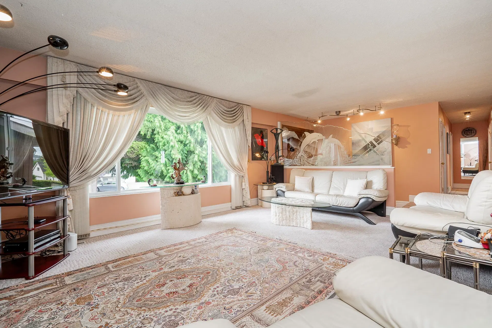 Photo 4 of 21 at 6565 Sumas Drive