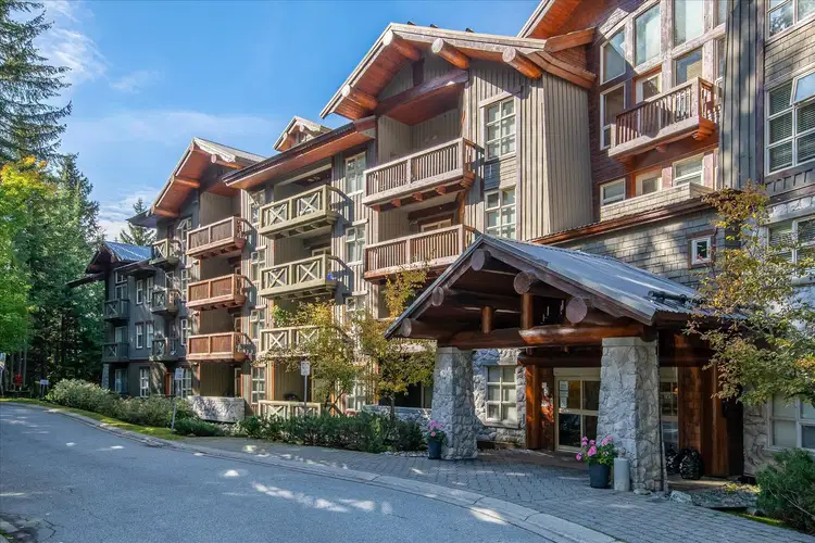 #212 – 4660 Blackcomb Way