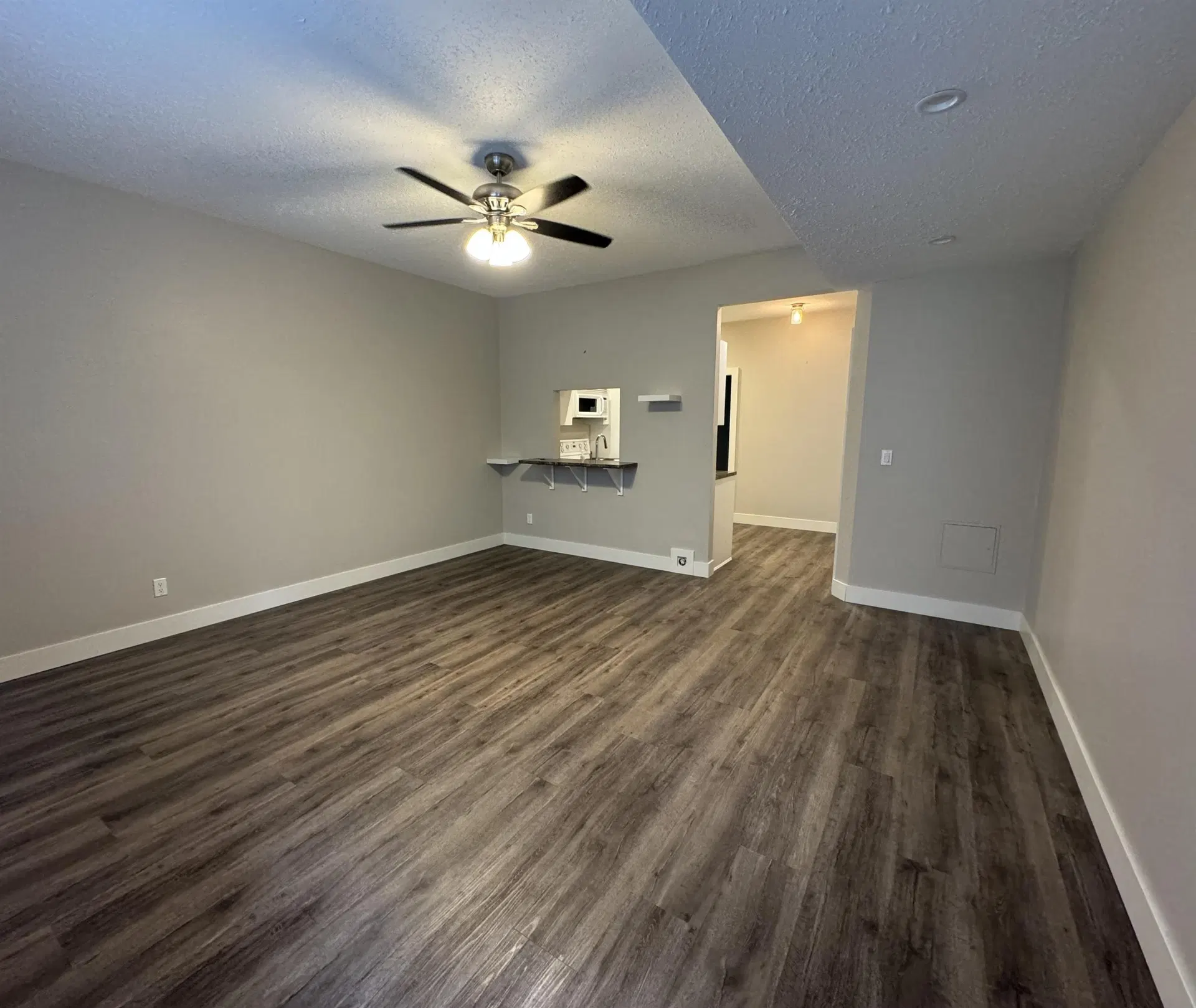 Photo 2 of 6 at 23855 Zeron Avenue