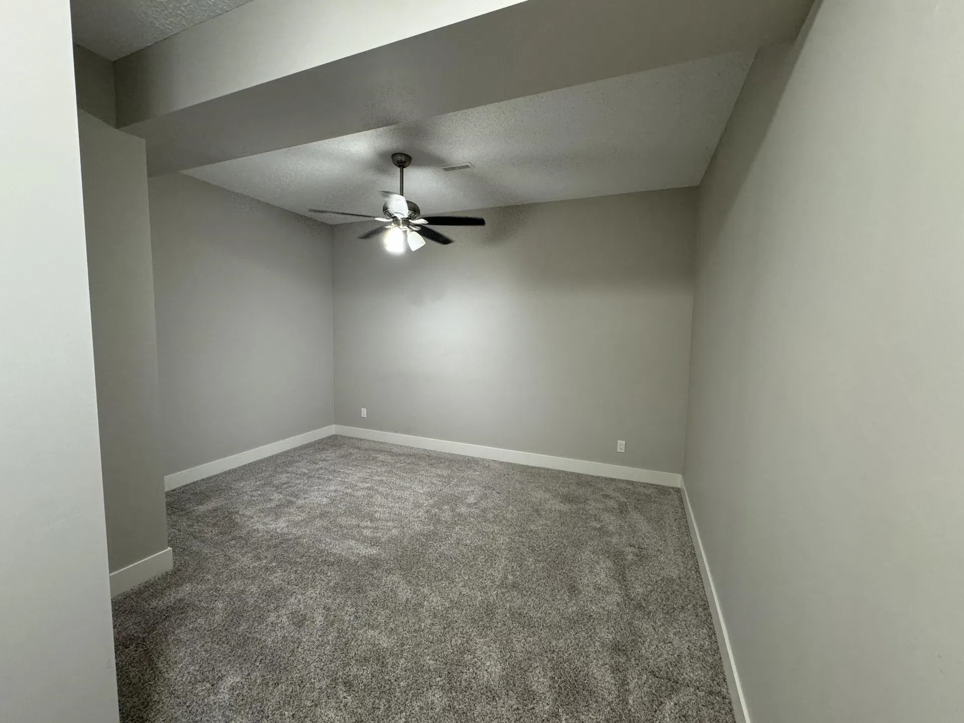Photo 5 of 6 at 23855 Zeron Avenue
