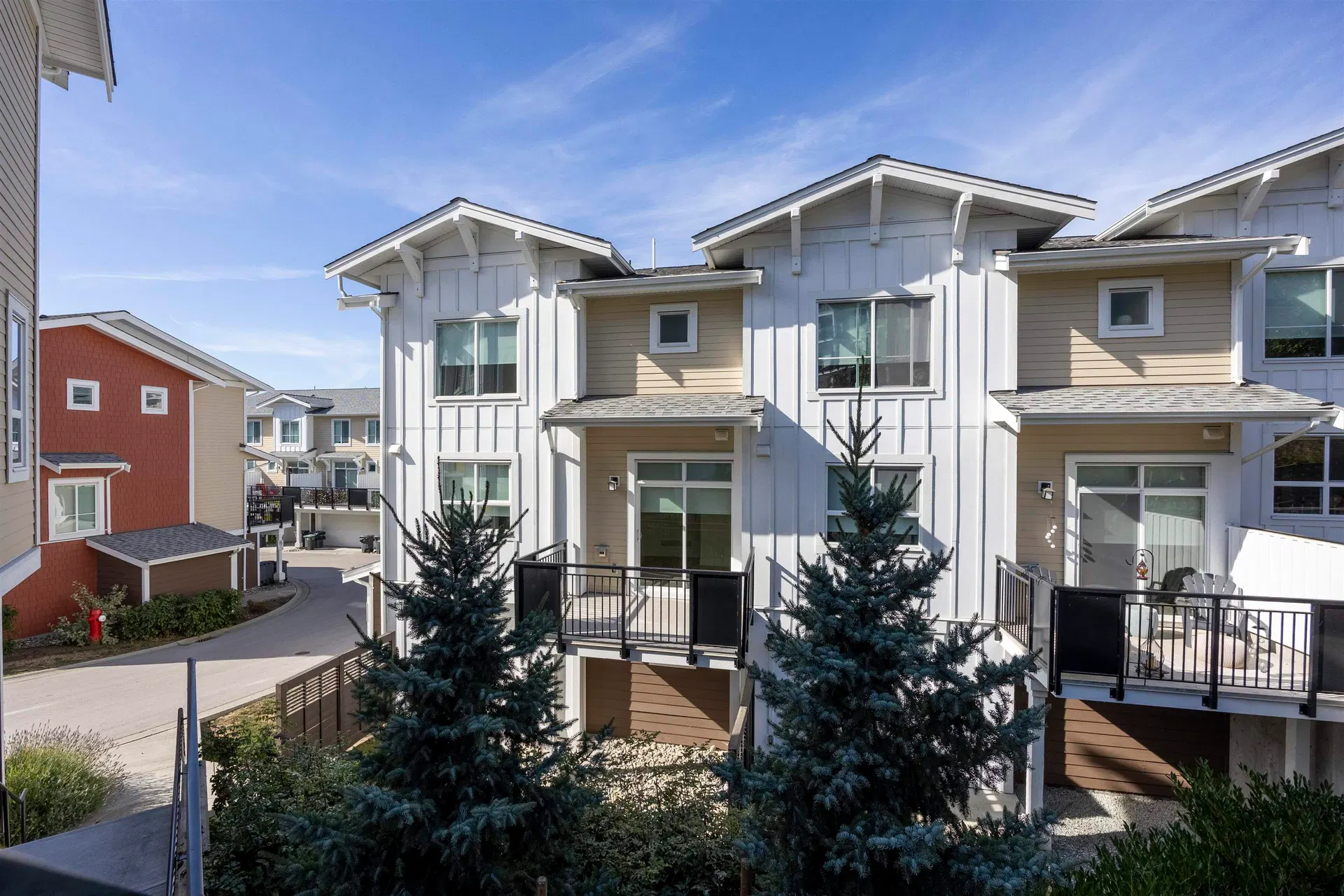 Photo 1 of 40 at #85 – 16561 17a Avenue