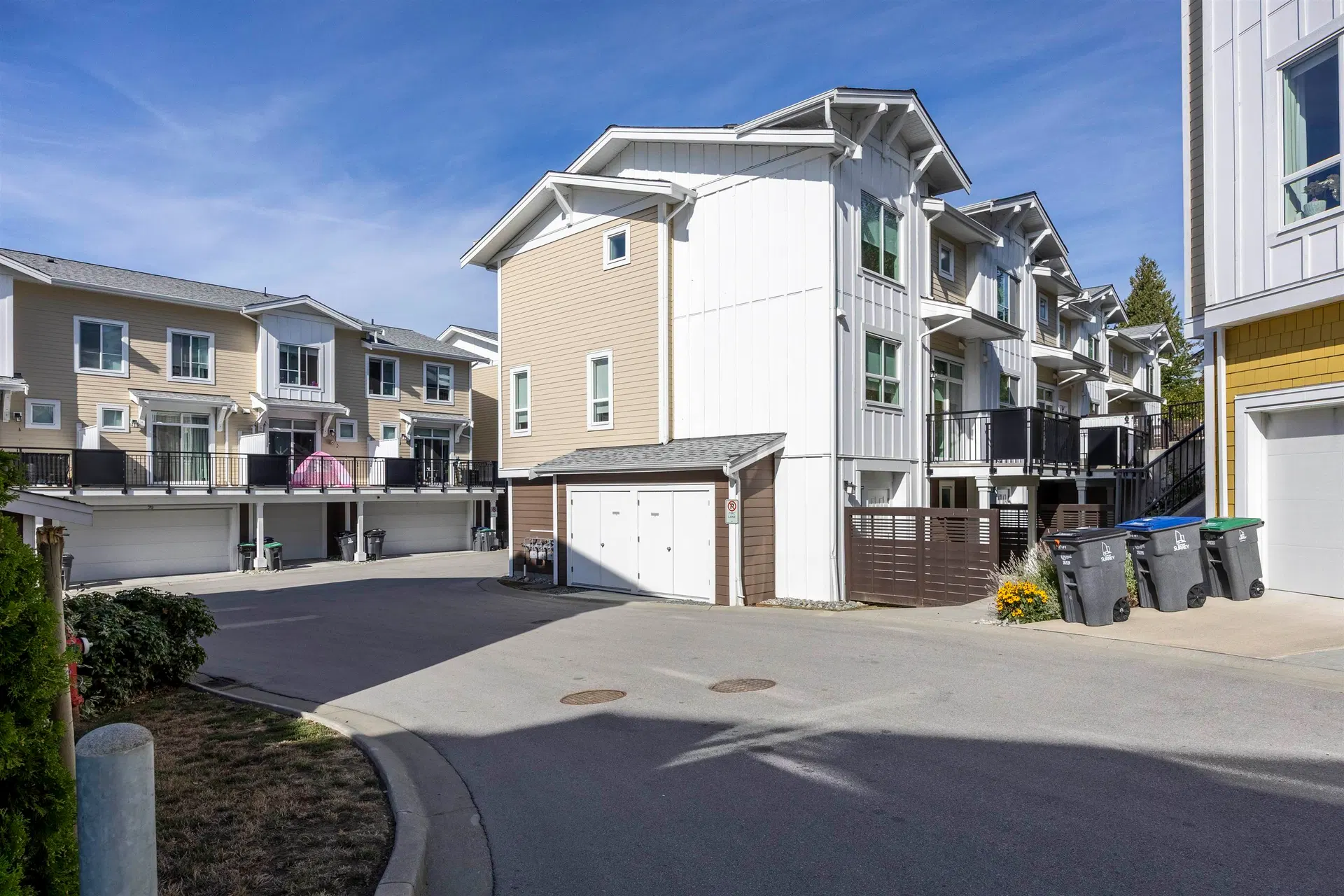 Photo 2 of 40 at #85 – 16561 17a Avenue