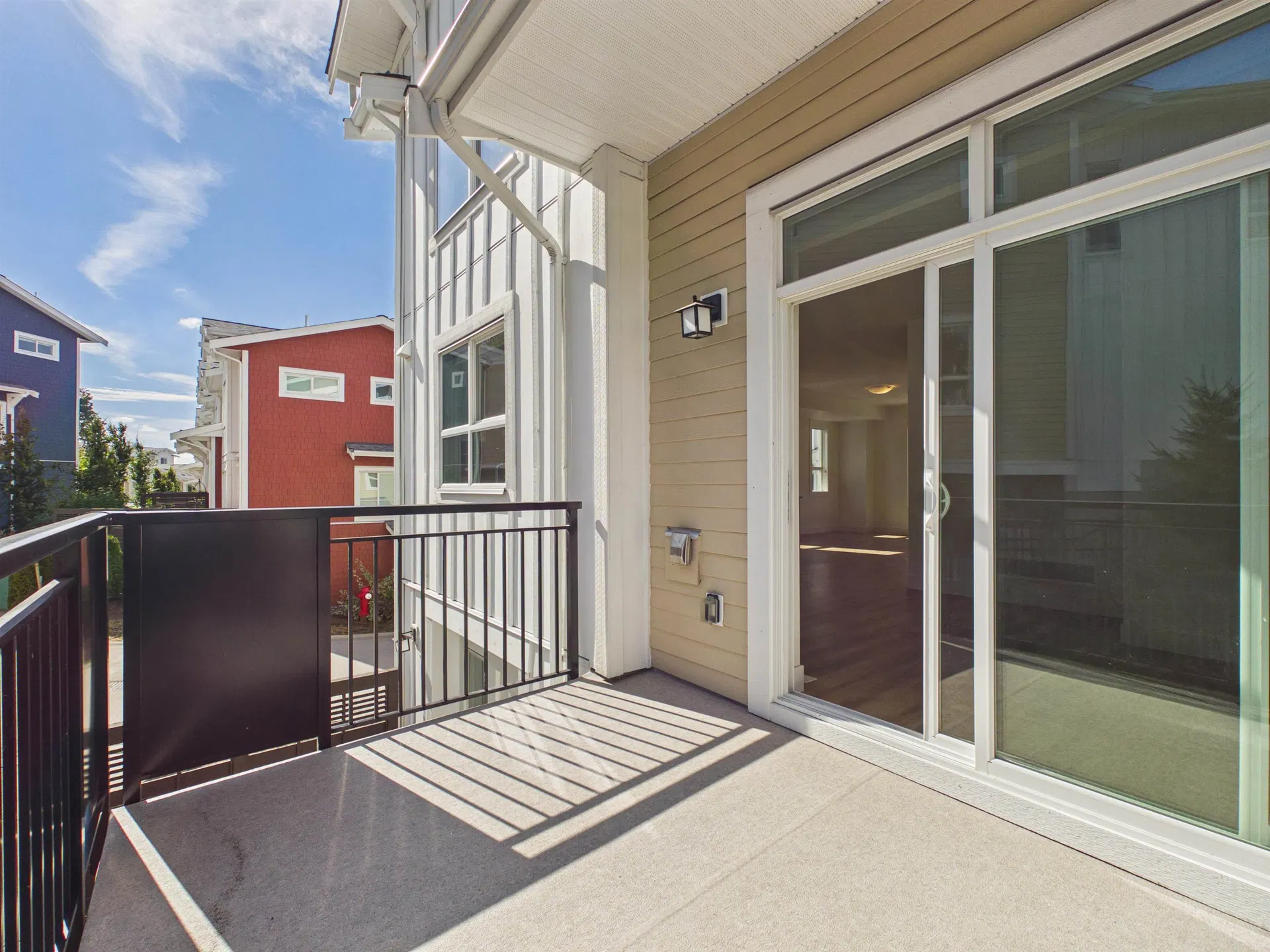 Photo 4 of 40 at #85 – 16561 17a Avenue