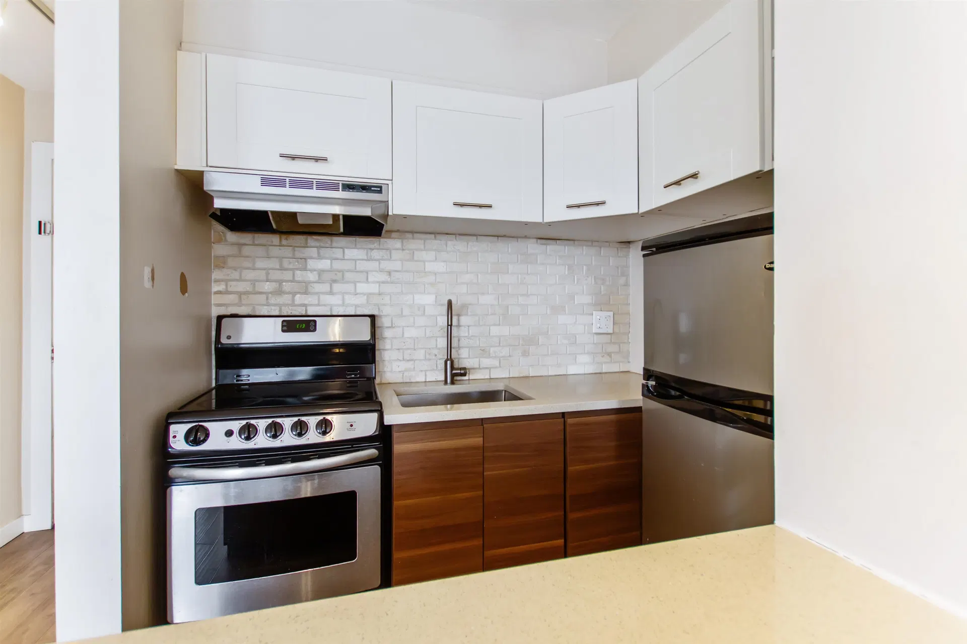 Photo 3 of 20 at #308 – 1250 Burnaby Street