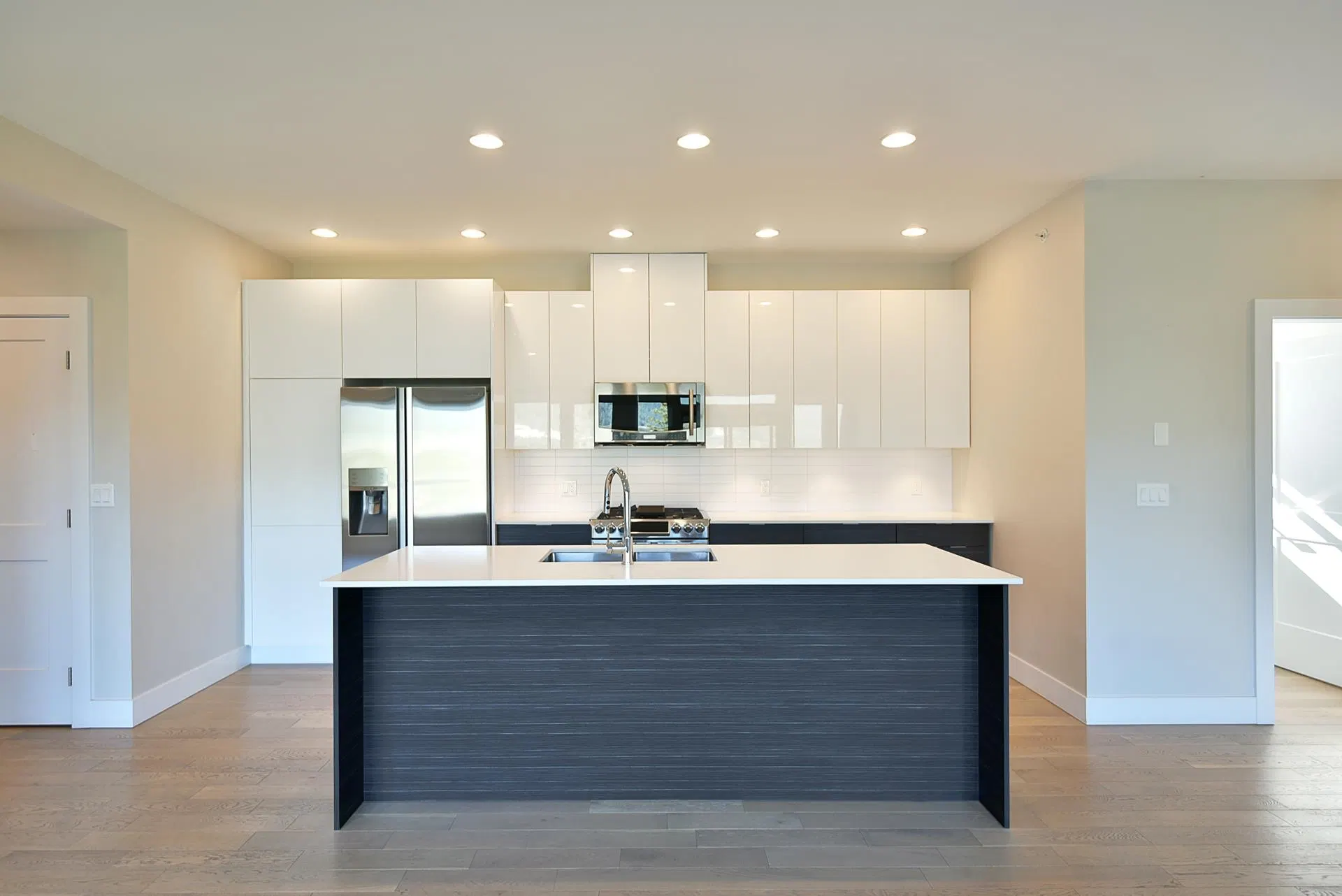 Photo 4 of 23 at #303 – 5780 Marine Way