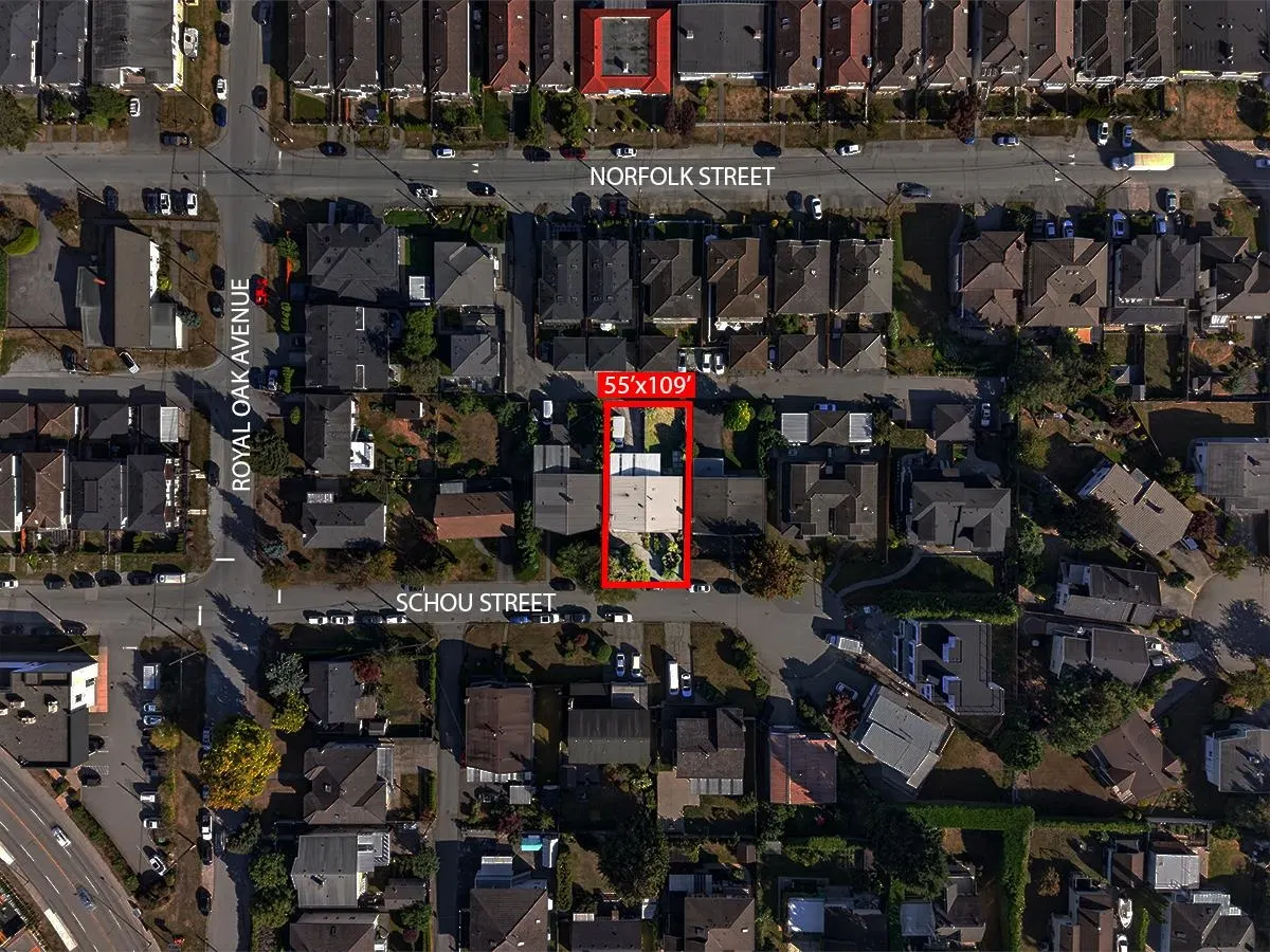 Photo 4 of 12 at 5275 Schou Street