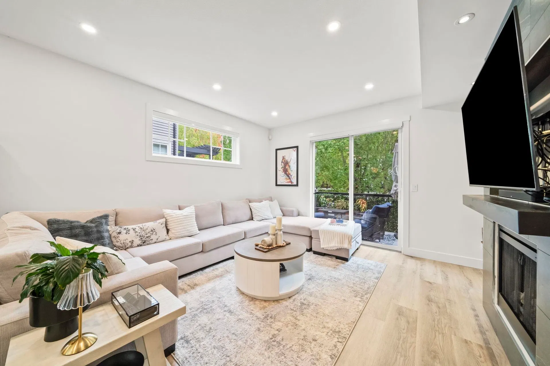 Photo 2 of 31 at #37 – 7238 189 Street