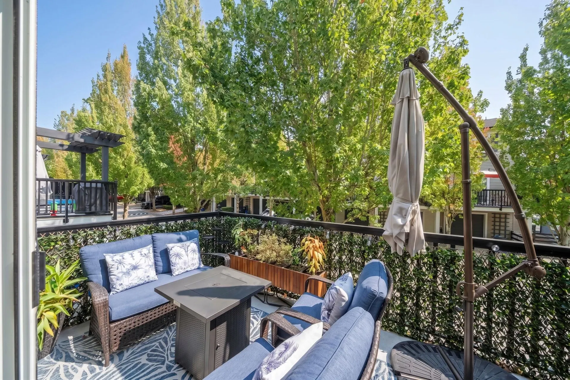 Photo 3 of 31 at #37 – 7238 189 Street