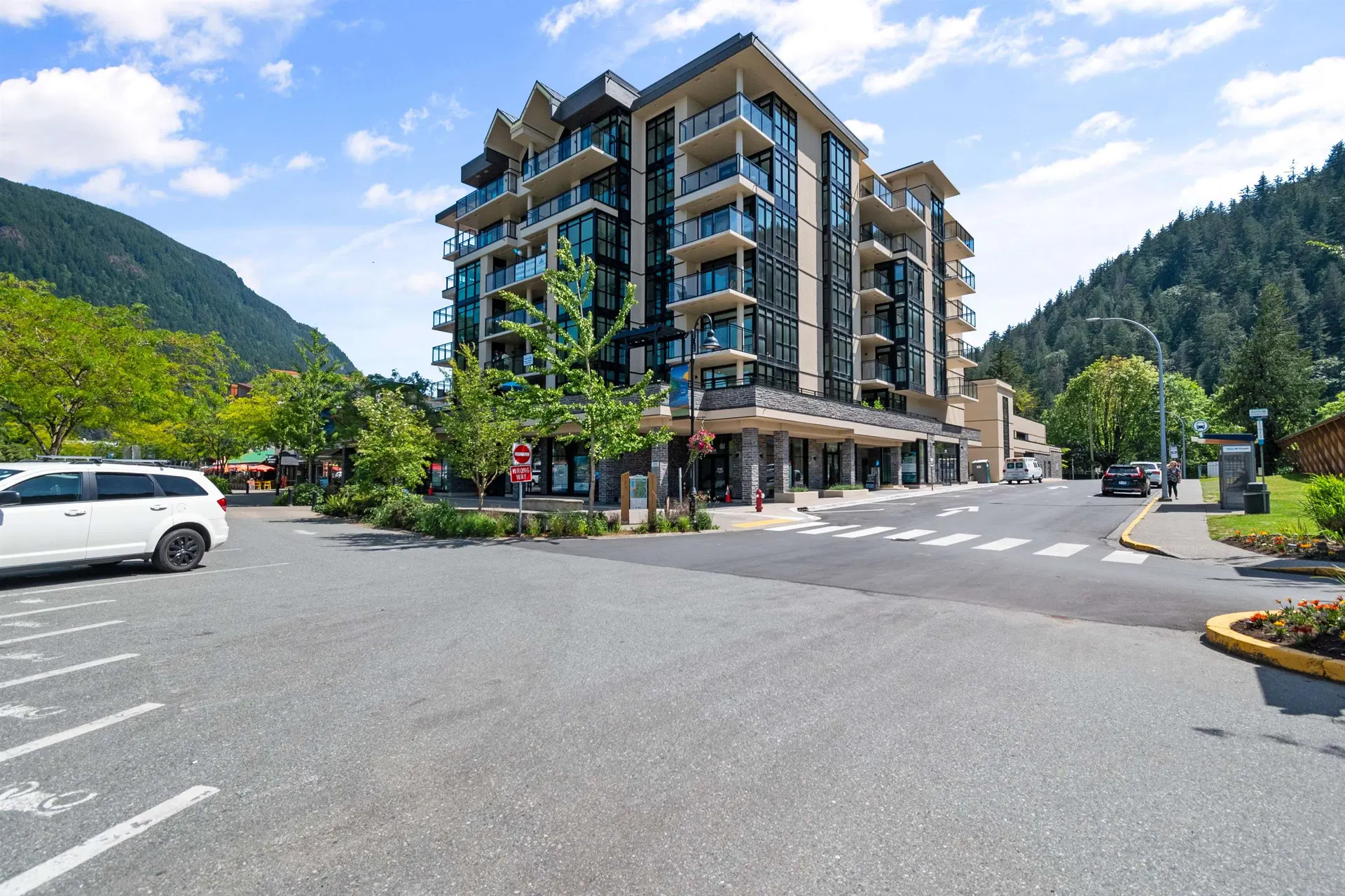 Photo 1 of 36 at #605 – 120 Esplanade Avenue