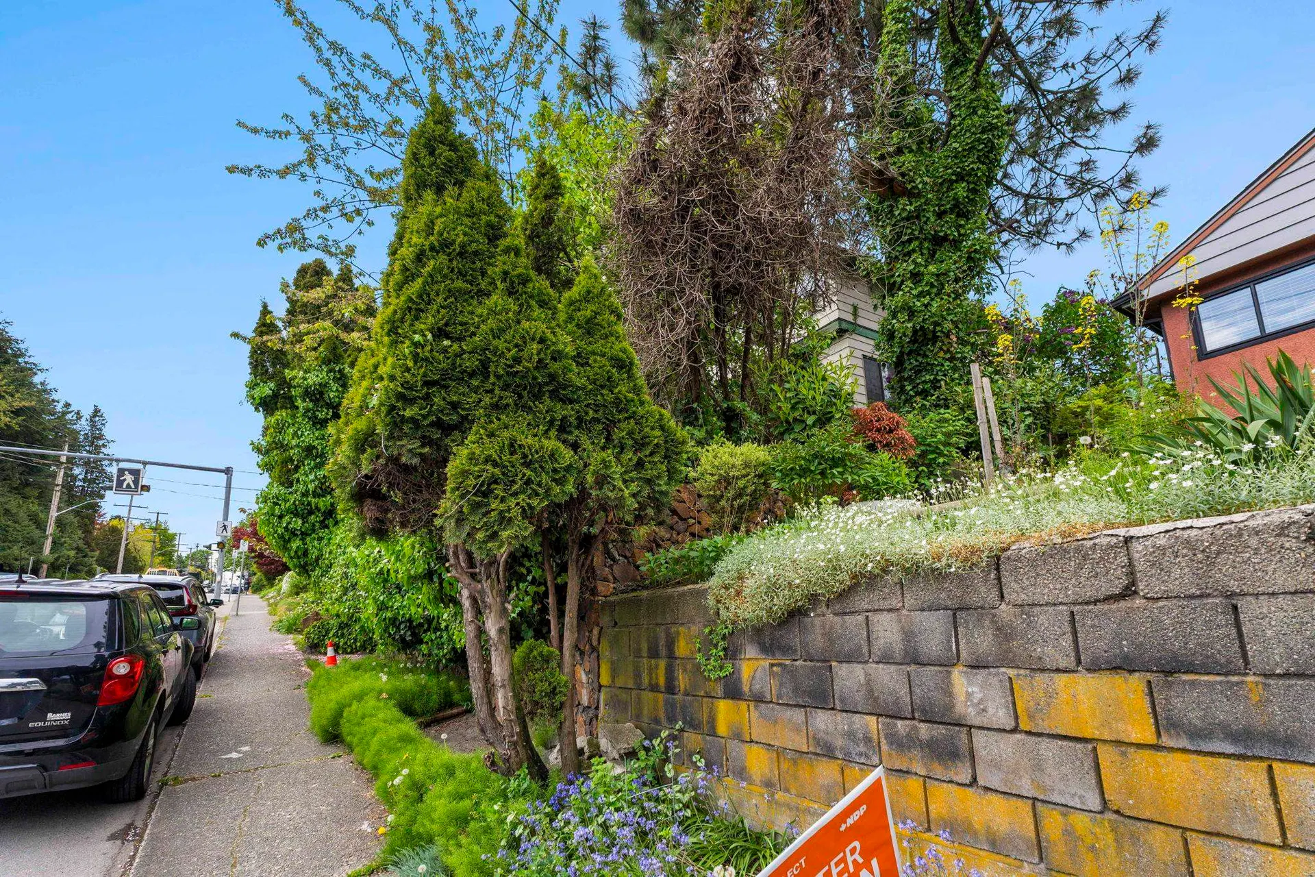 Photo 2 of 19 at 451 E Eighth Avenue