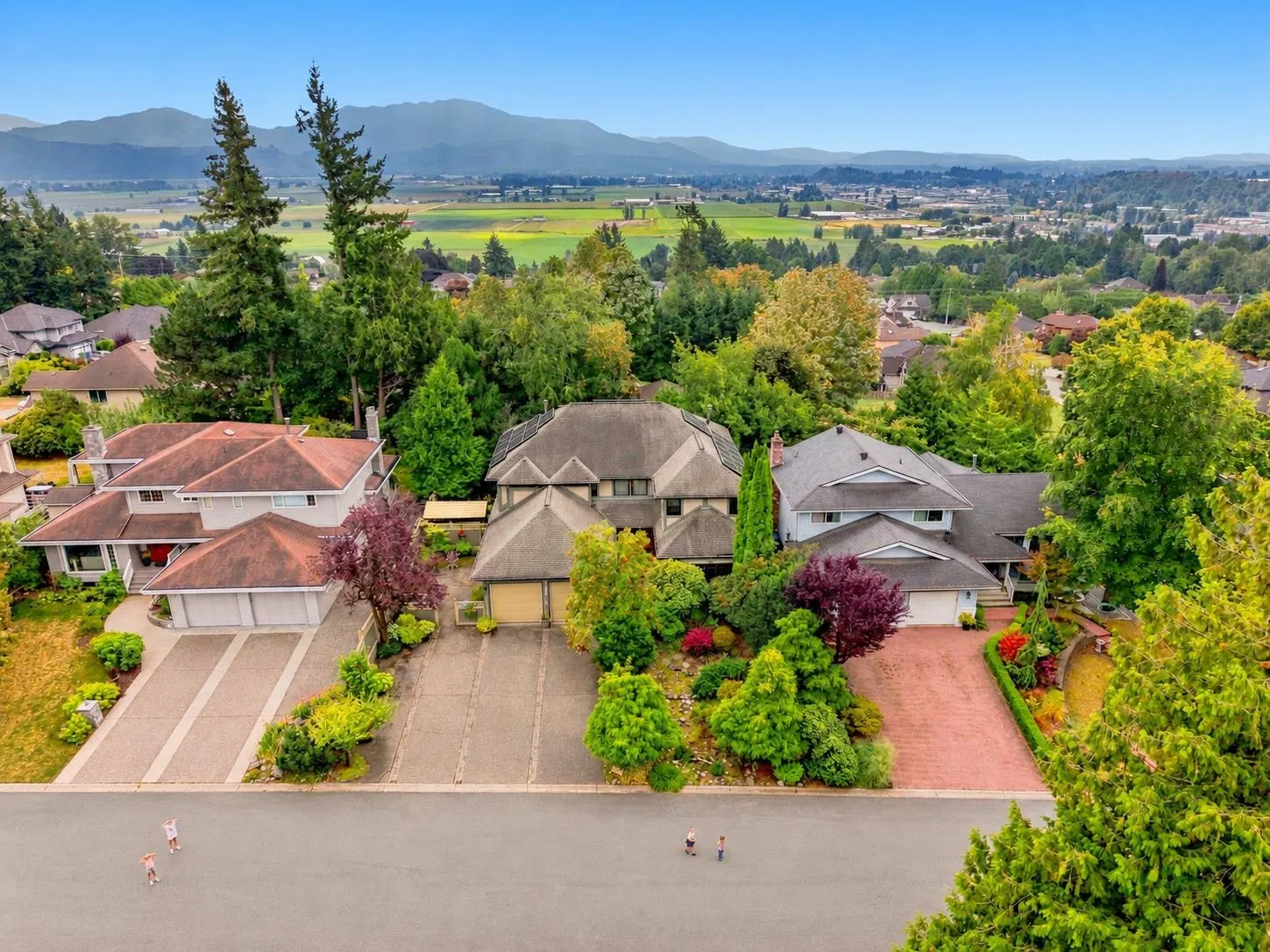 Photo 1 of 40 at 34944 Edgeview Place