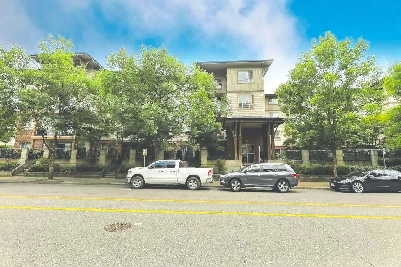 Photo 1 of 39 at #413 – 2346 Mcallister Avenue