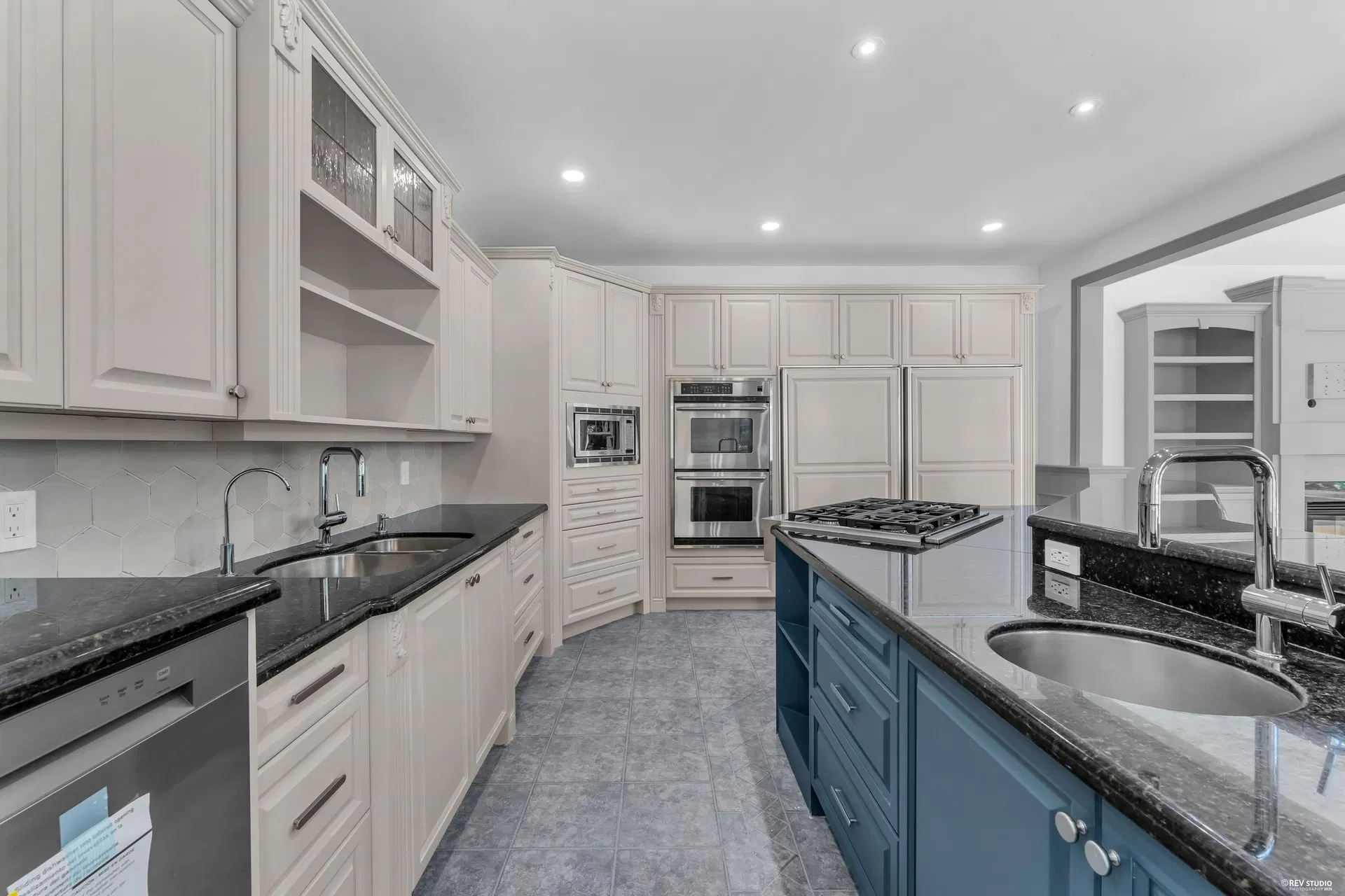 Photo 5 of 37 at 13688 32 Avenue