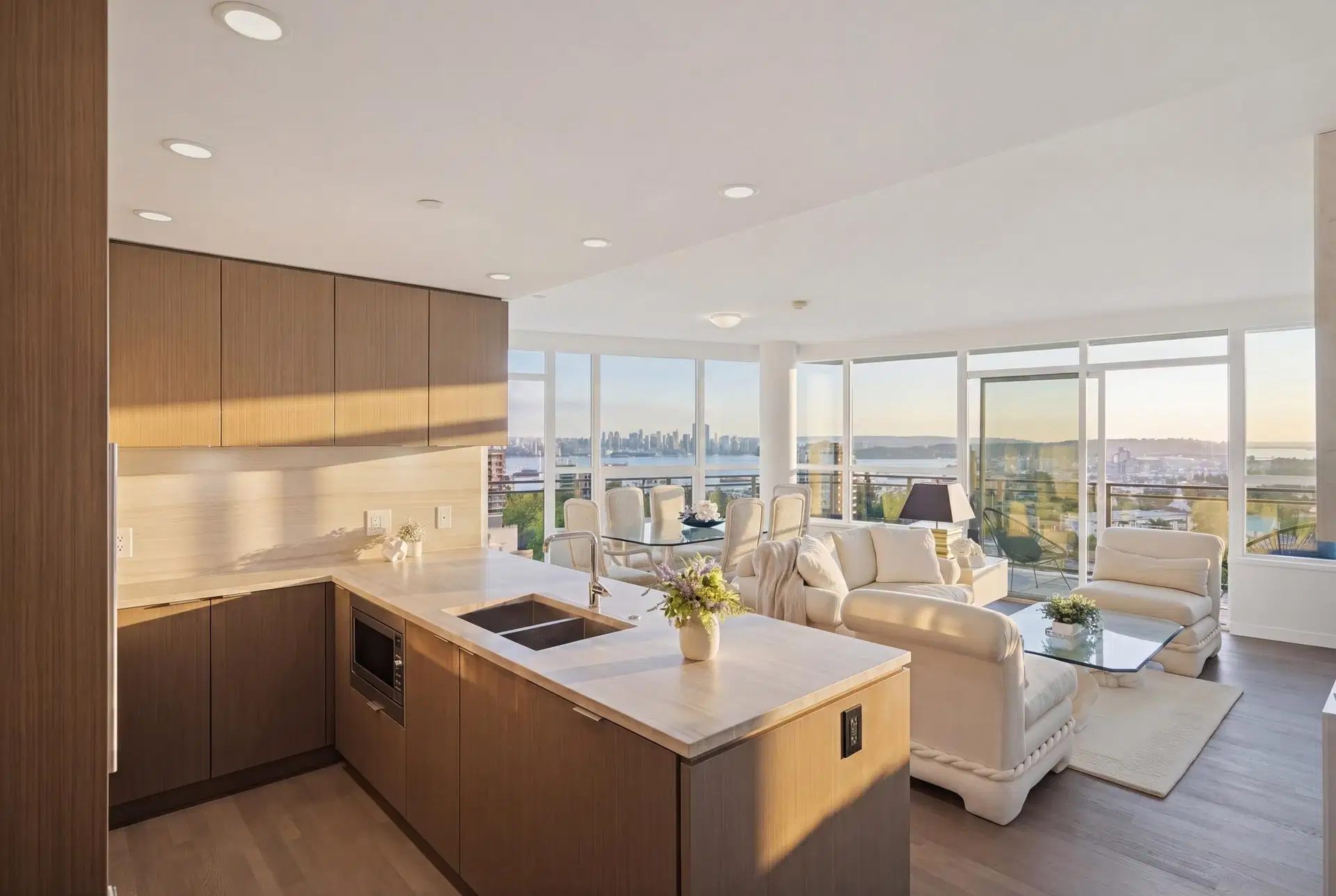 #906 – 112 13th Street